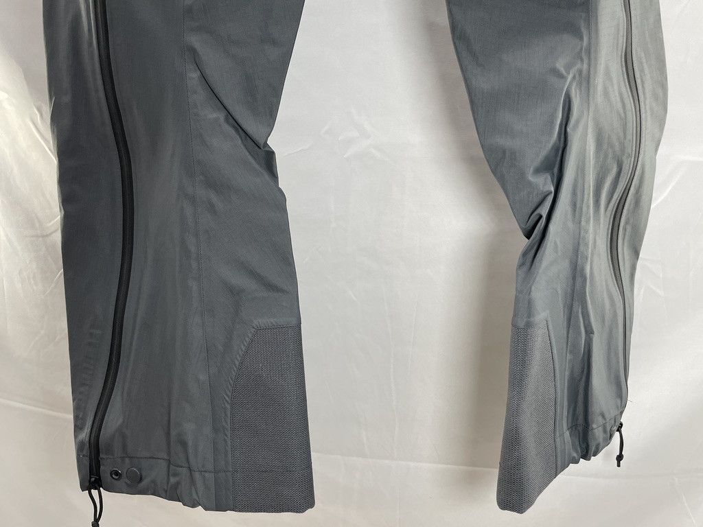 Arc'teryx ARCTERYX LEAF Alpha Gen 2 Wolf Gore Tex Pro Pant Size US 30 / EU 46 - 13 Thumbnail