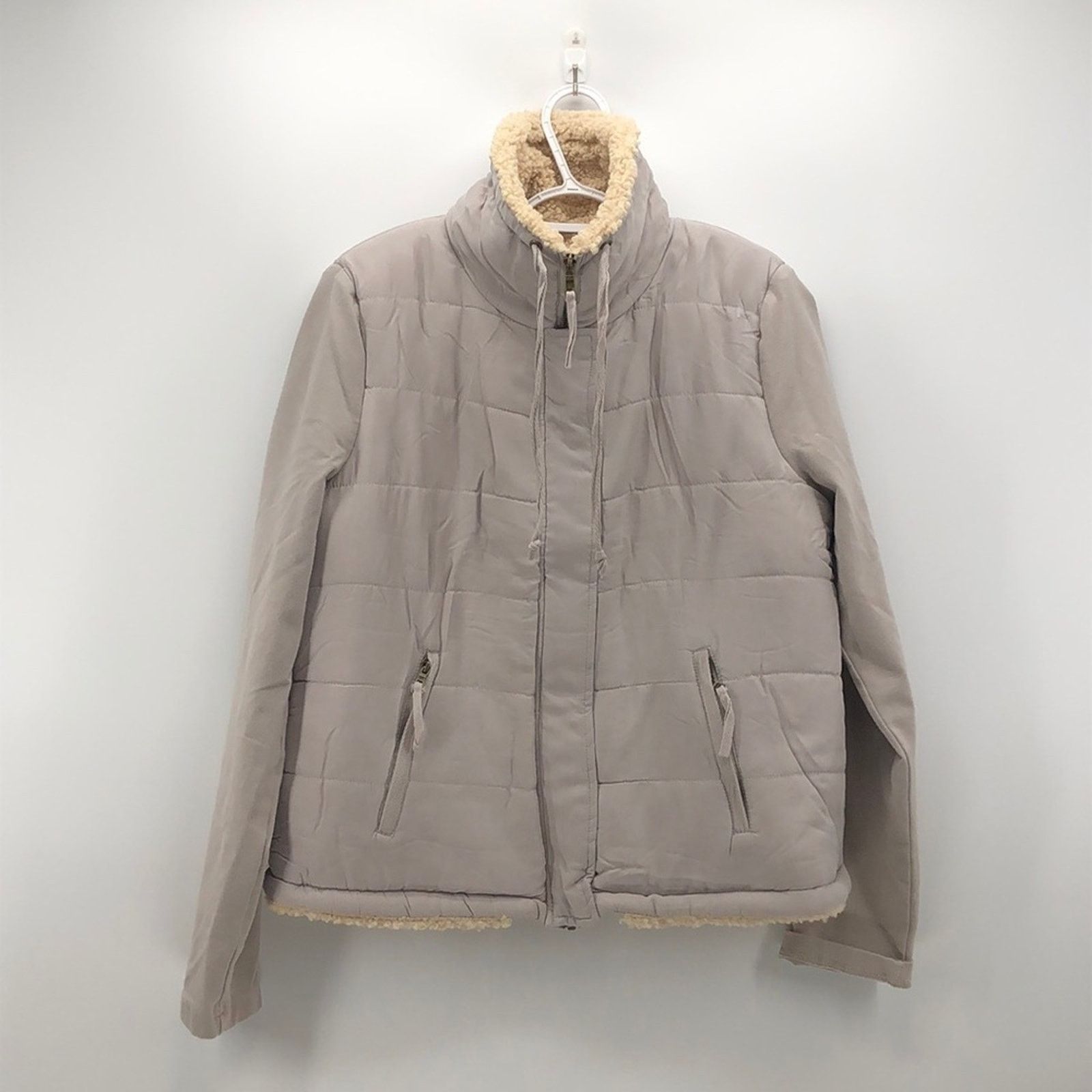 Anthropologie Anthropologie MARRAKECH Tia quilted Sherpa jacket sz L Size L / US 10 / IT 46 - 4 Thumbnail