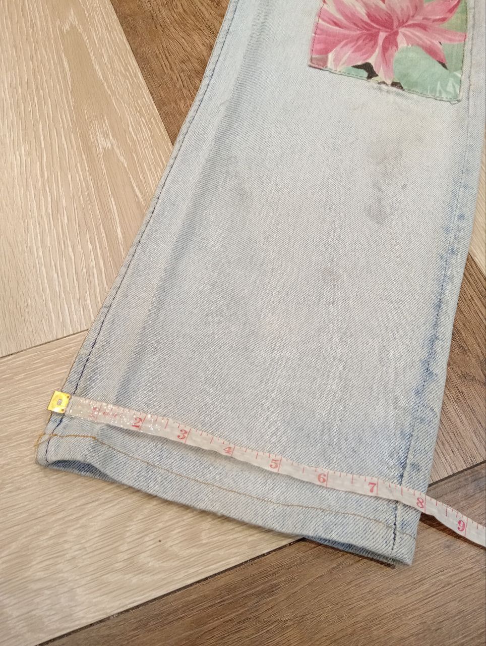 Levi's Vintage Clothing LEVI'S VINTAGE LIGHT BLUE DISTRESSED JEANS Size US 31 - 23 Thumbnail