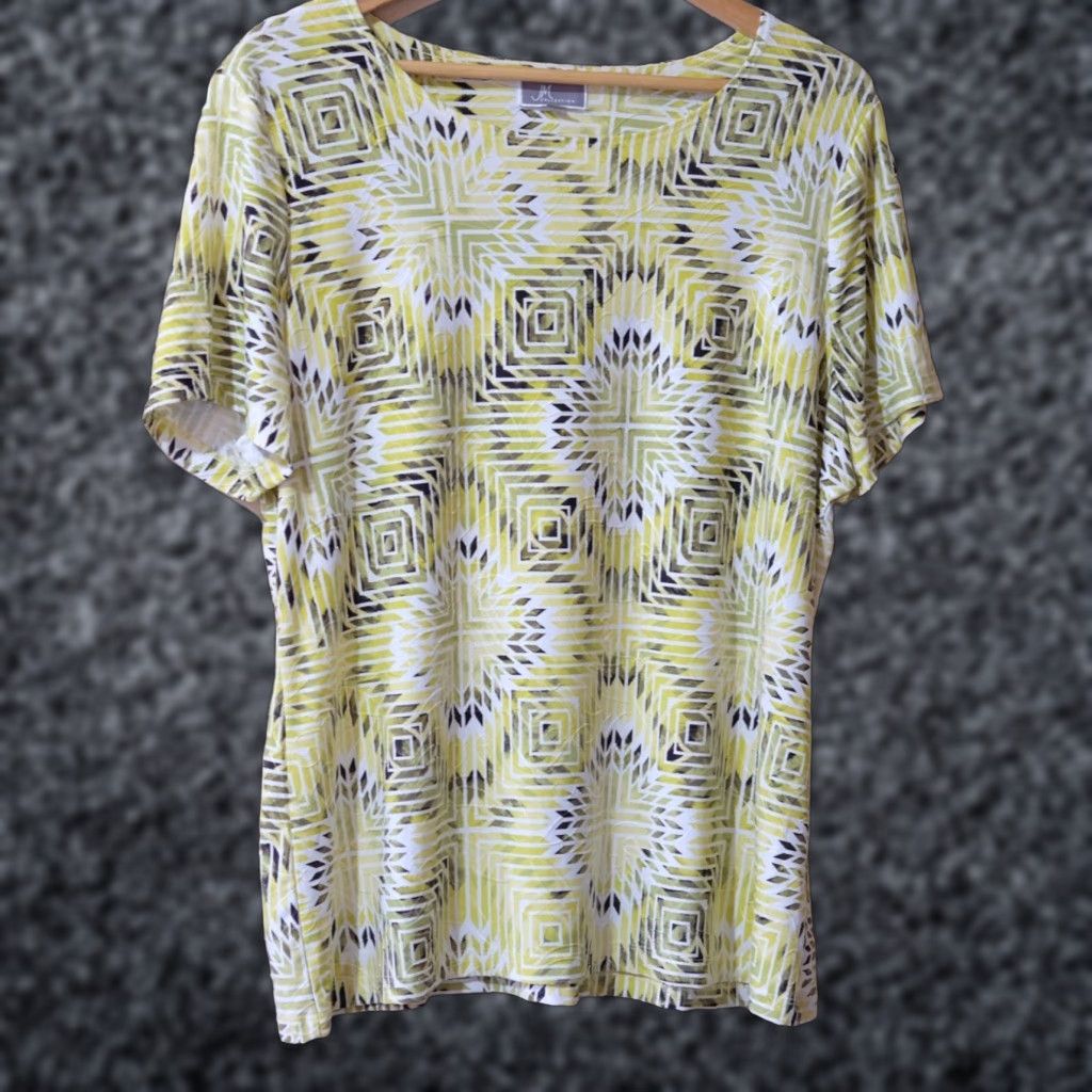 JM Collection JM Collection Top Stretch Textured Short Sleeve Women's XL Blouse White/Yellow/Green Size XL / US 12-14 / IT 48-50 - 1 Thumbnail