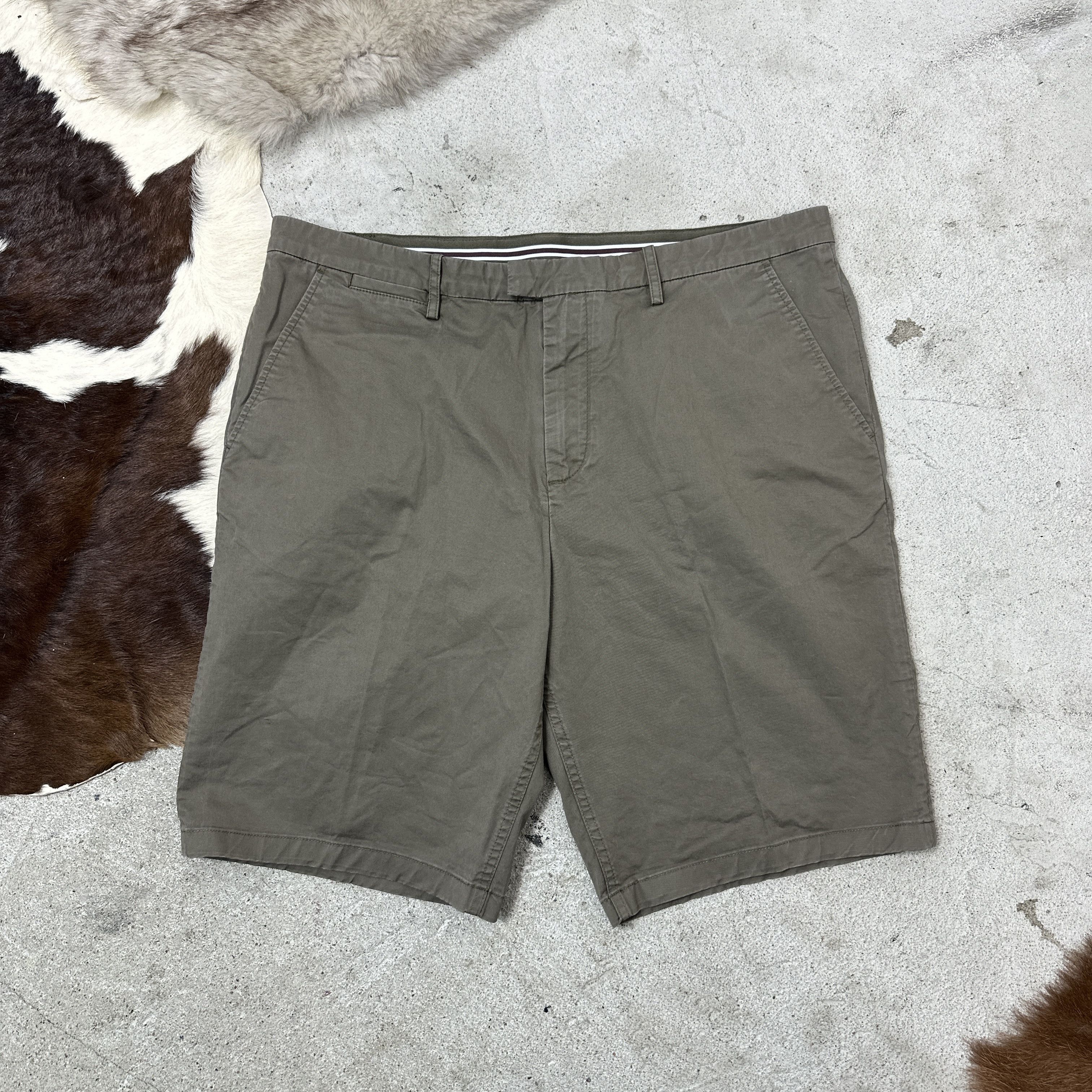 Fred Perry Vintage Preppy Streetwear Chino Fred Perry Shorts Y2K Size US 36 / EU 52 - 1 Thumbnail