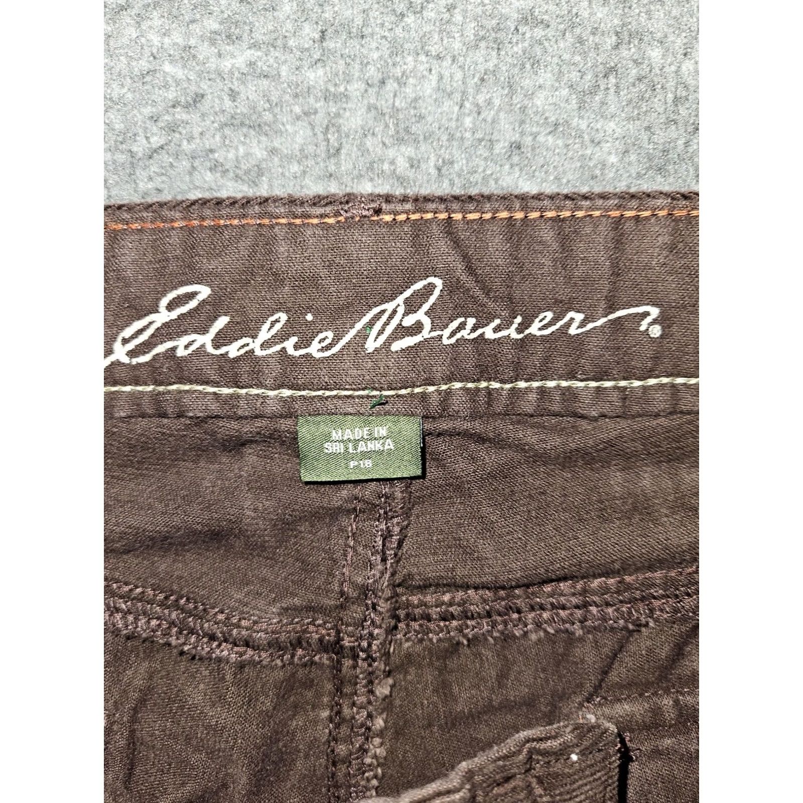 Eddie Bauer Eddie Bauer Pants Womens 18Petite Brown Corduroy Slightly Curvy Flared Knit? (Note: This line may be replaced with the final title below) Size 40" / US 18 - 3 Thumbnail
