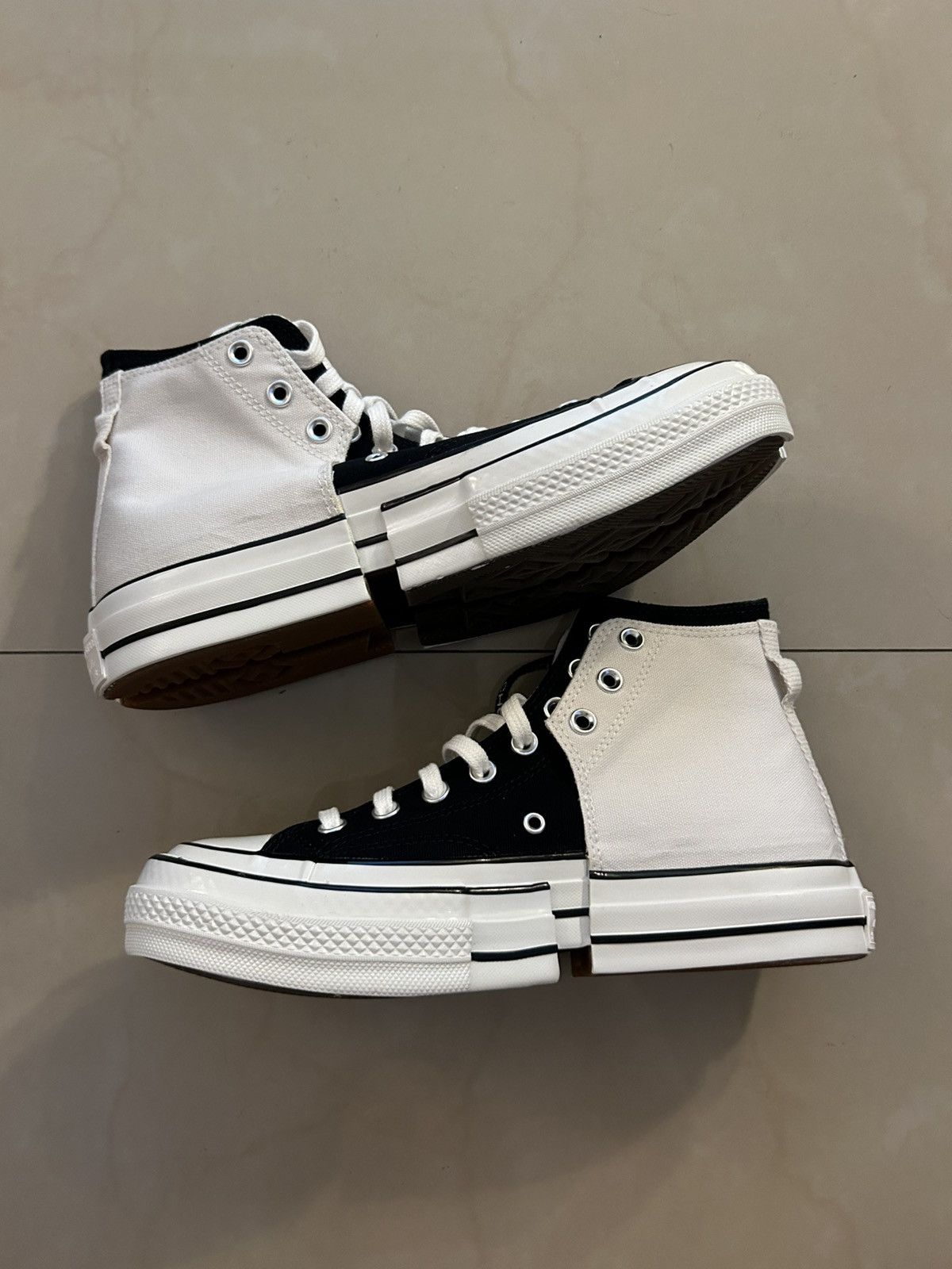 Converse × Feng Chen Wang Converse x feng Chen wang Size US 8 / EU 41 - 2 Thumbnail