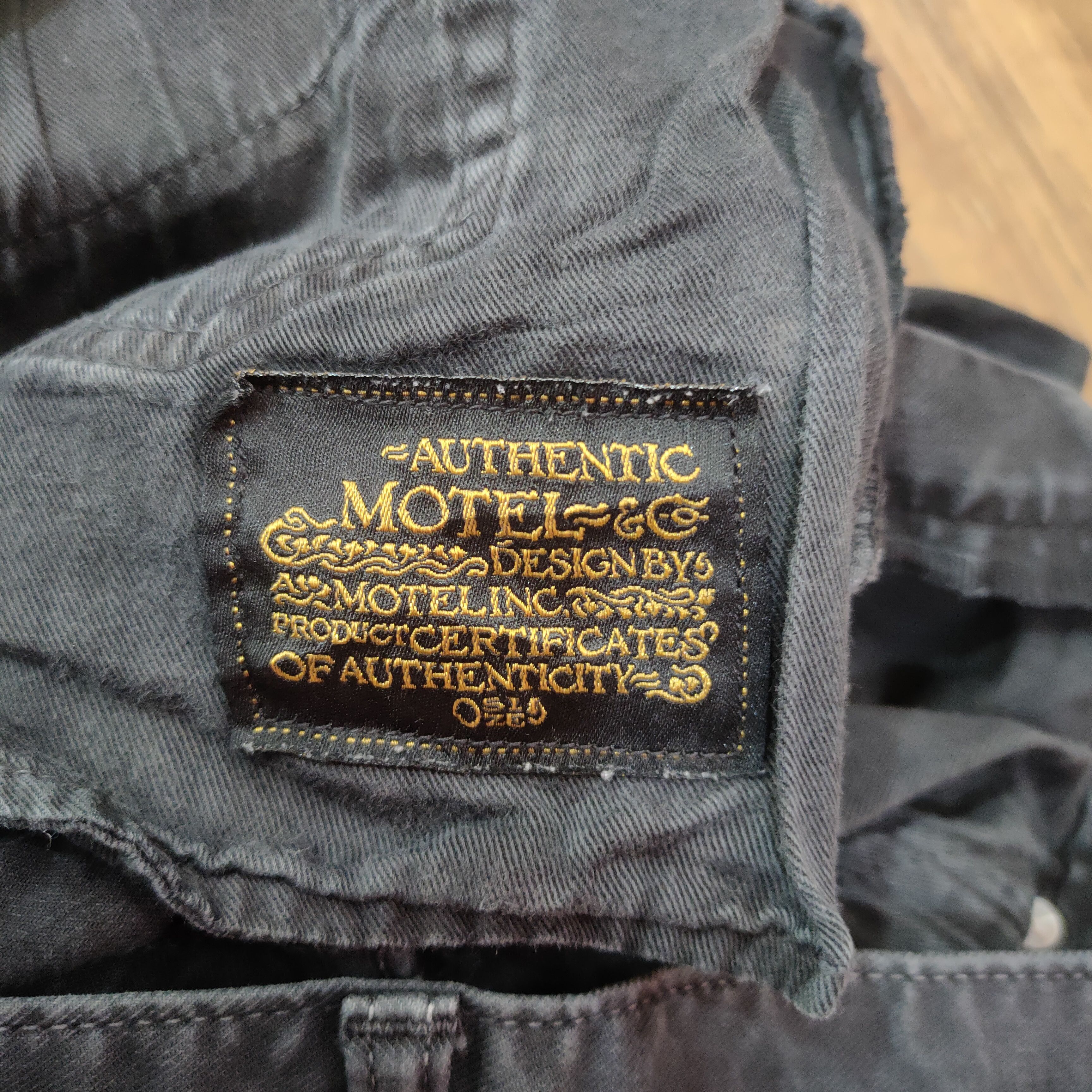 Japanese Brand AUTHENTIC MOTEL FADED BLACK SKINNY JEAN DENIM PANTS Size US 29 - 11 Thumbnail