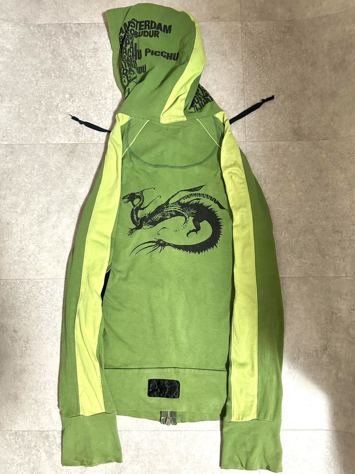 Le Grande Bleu (L.G.B.) LGB Be Alien Hoodie size 1 | Grailed