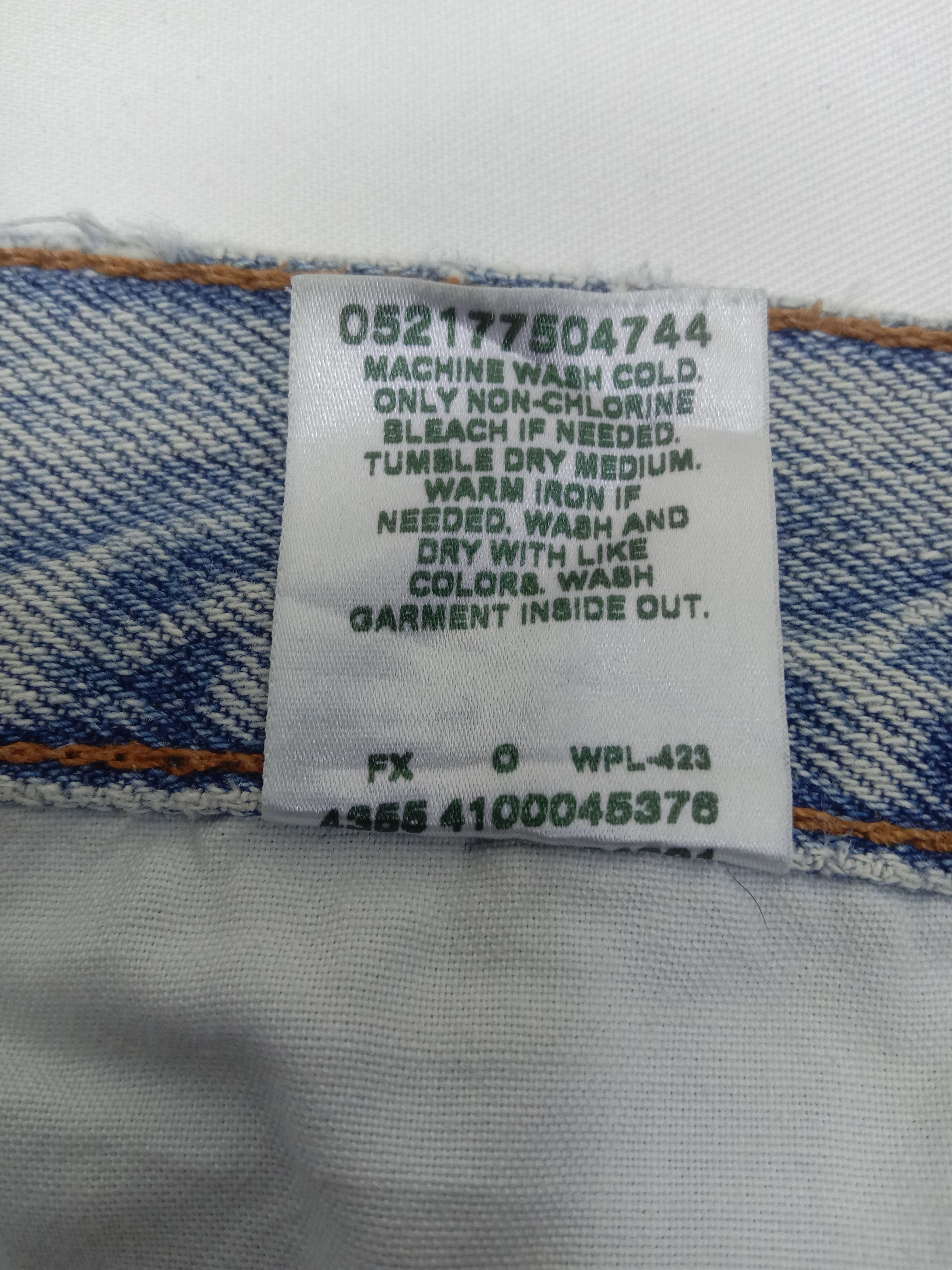 Levi's Vintage Levi's 560 Light Wash Jeans Comfort Fit Denim Size US 35 - 11 Thumbnail