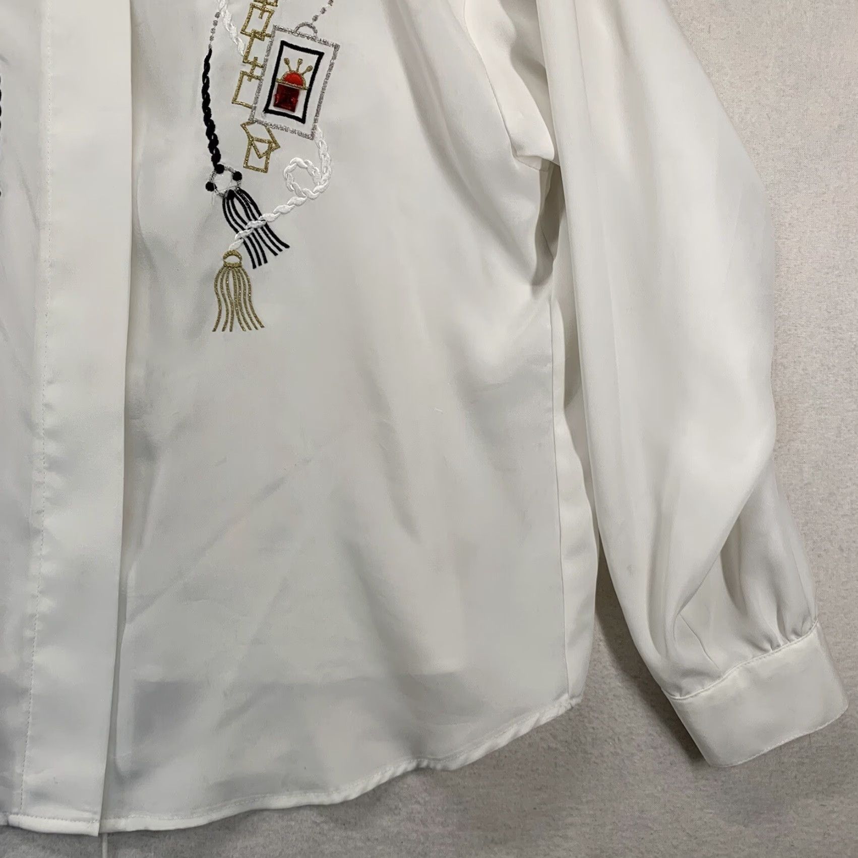 Vintage VINTAGE Che Studio Womens Blouse Shirt Dress Pintuck Front Embroidered Collar Long Sleeve White Size M / US 6-8 / IT 42-44 - 3 Thumbnail