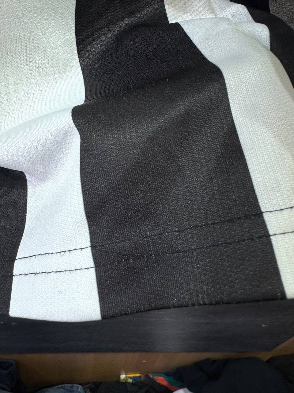 Puma Puma Newcastle United 2017-2018 Home Football Shirt Jersey Size US XL / EU 56 / 4 - 19 Thumbnail