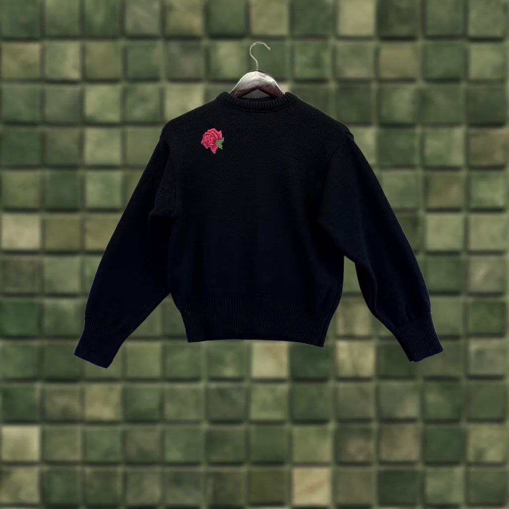 Vintage Vintage Picket & Post Black Knit Rose Embroidered Sweater Petites S Size S / US 4 / IT 40 - 1 Thumbnail