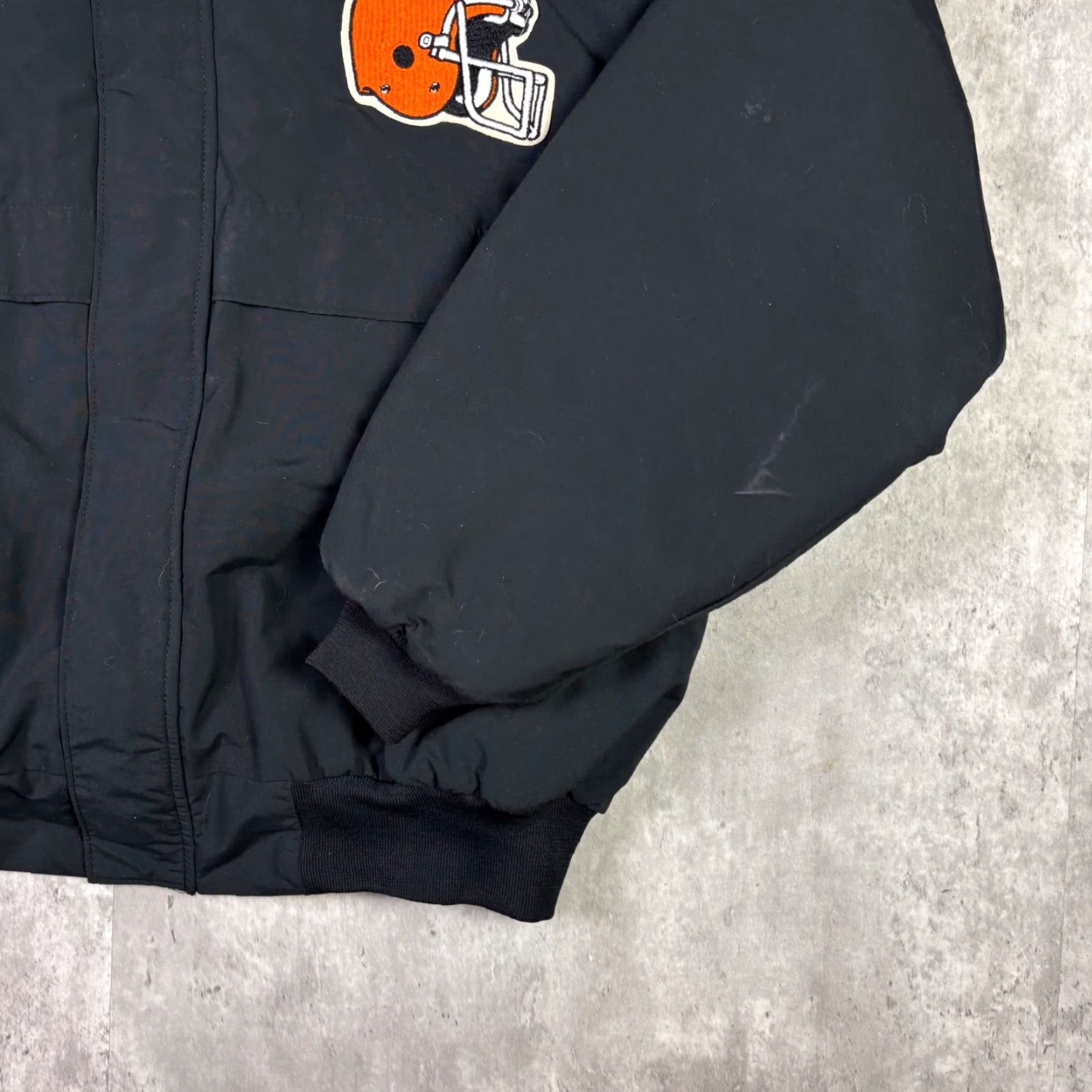 Chalk Line VINTAGE Chalk Line Cleveland Browns Jacket Mens XL Black Hooded Puffer 90s USA Size US XL / EU 56 / 4 - 6 Thumbnail