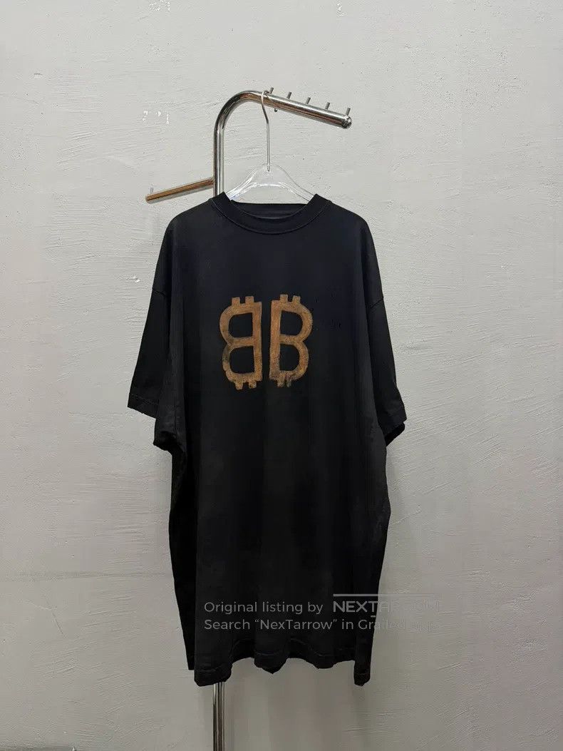 Balenciaga Balenciaga Bitcoin short-sleeve Size US L / EU 52-54 / 3 - 1 Thumbnail
