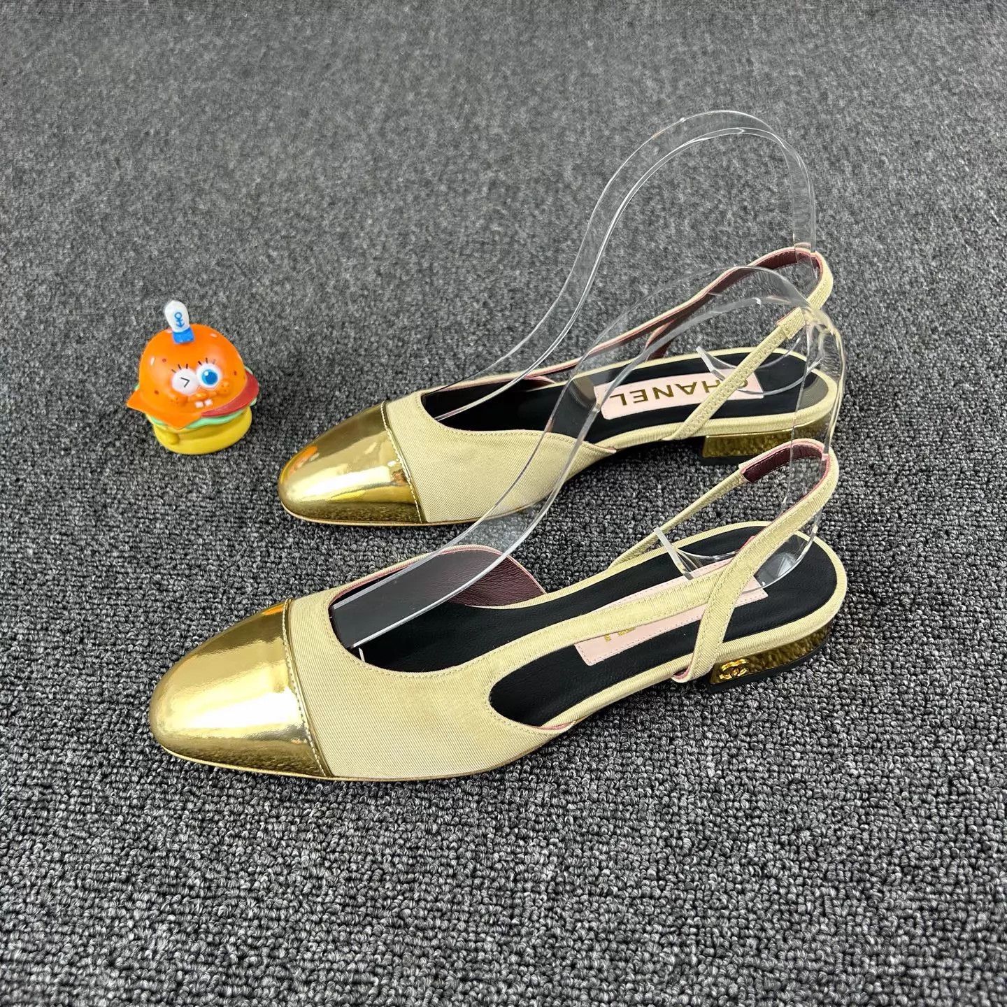 Chanel Chanel Women's Gold Color Blocked Flats 36 Size US 5.5 / IT 35.5 - 1 Thumbnail