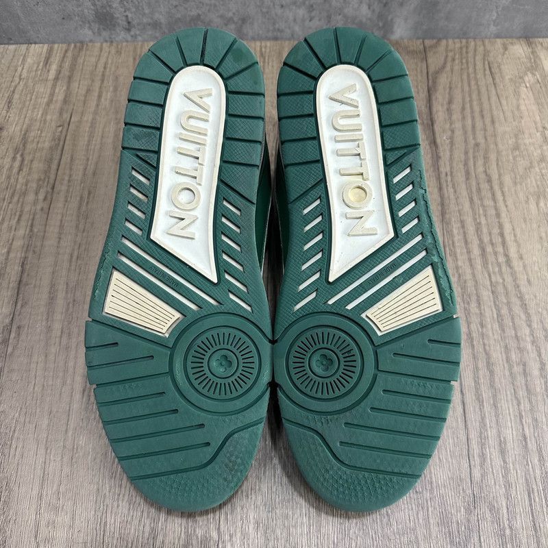 Louis Vuitton Louis Vuitton Low-Top Trainer Sneaker in White and Green - Size US 8.5 / EU 41-42 - 4 Thumbnail