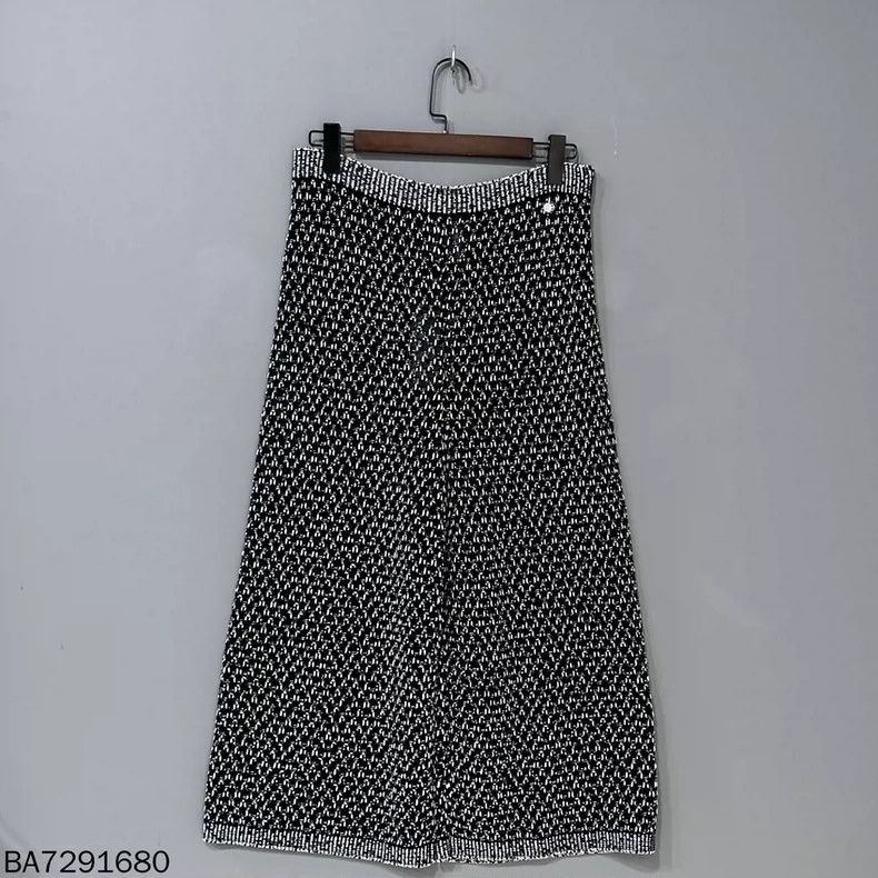 Chanel Chanel Black Wide-Leg Trousers Size 39" - 2 Thumbnail