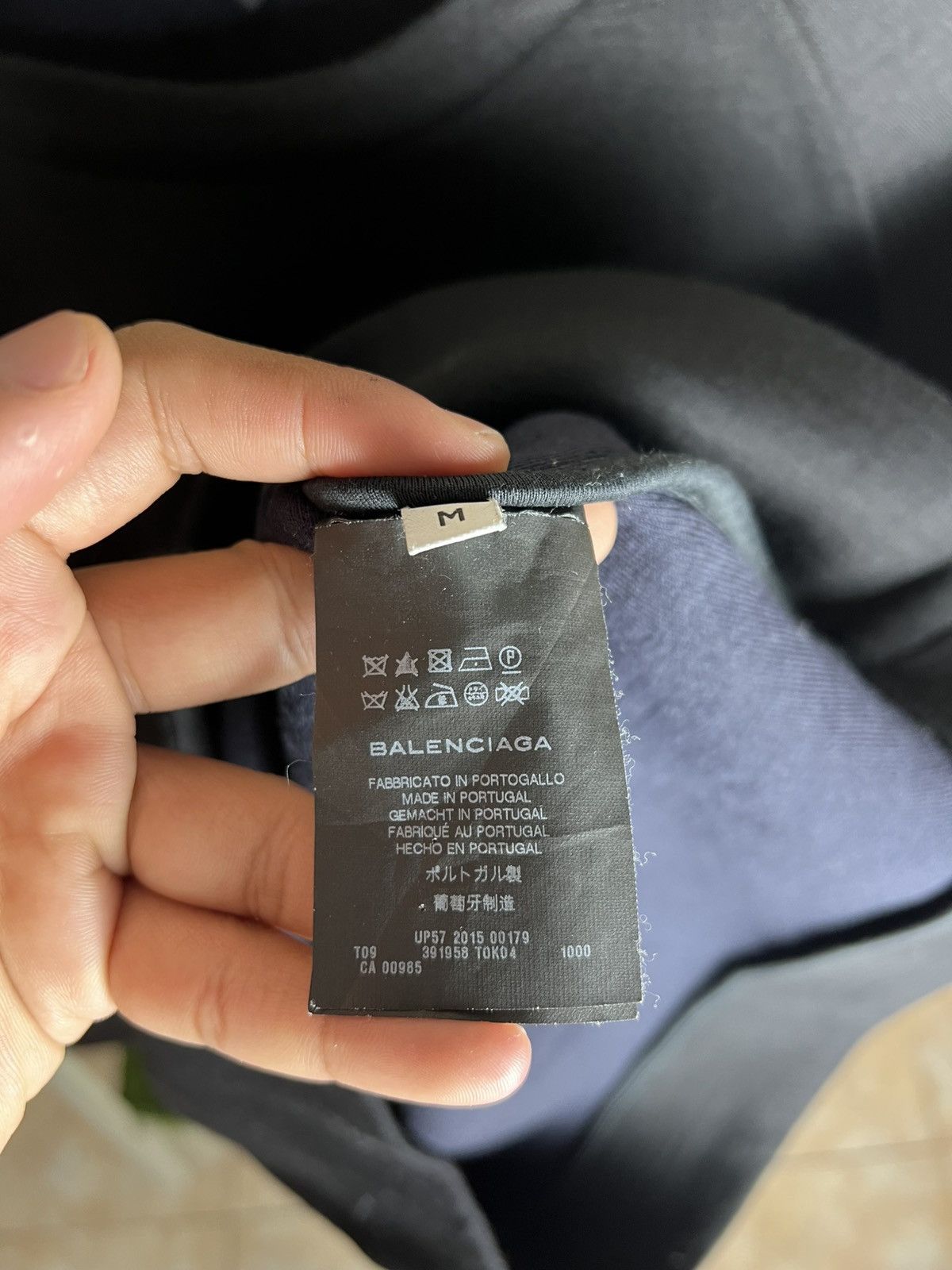 Balenciaga Distress Balenciaga Polyster Sweatshirt Black Plain Size US M / EU 48-50 / 2 - 6 Thumbnail