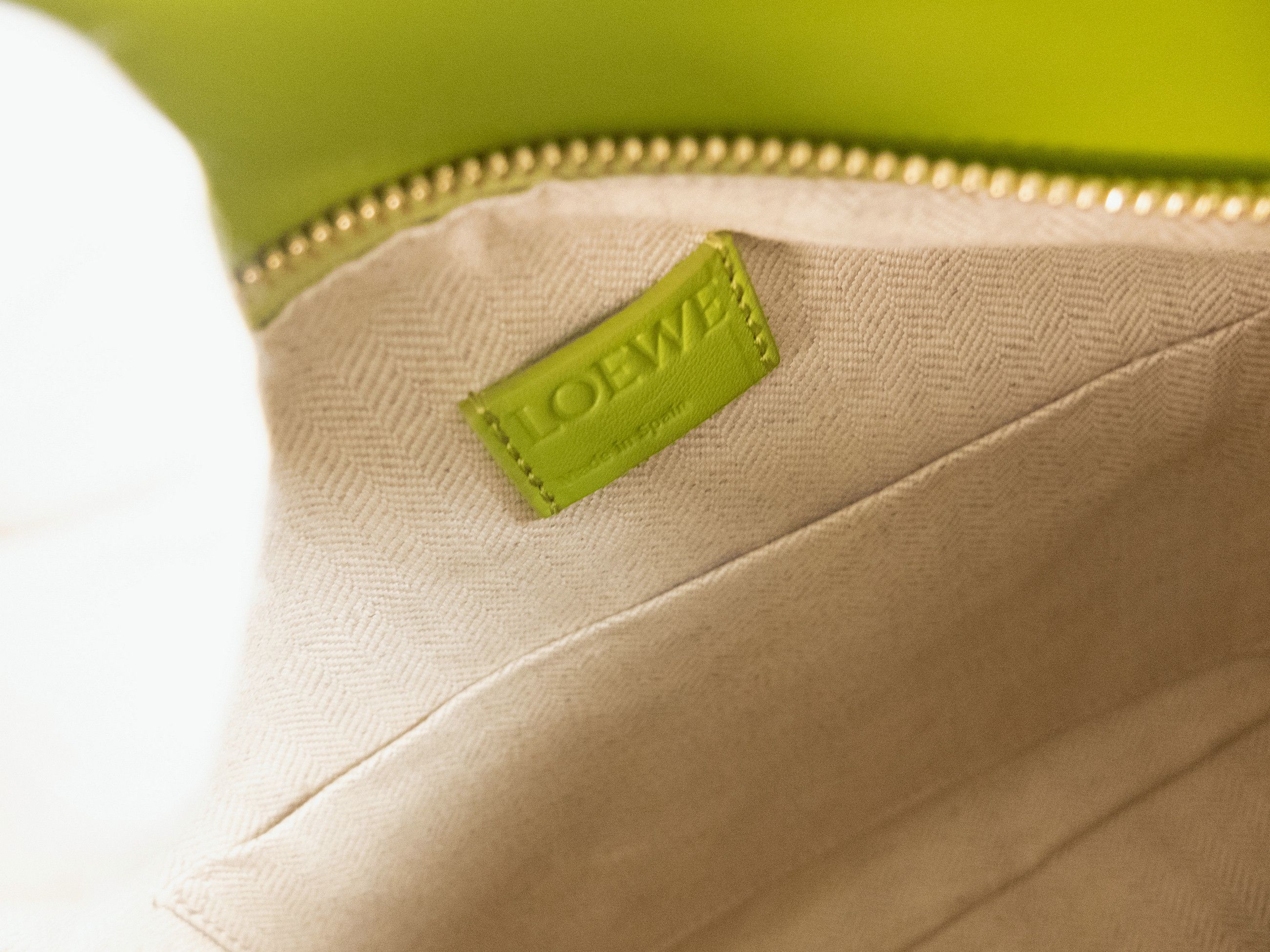 Loewe LOEWE Puzzle Edge small meadow green leather shoulder bag Size ONE SIZE - 13 Thumbnail