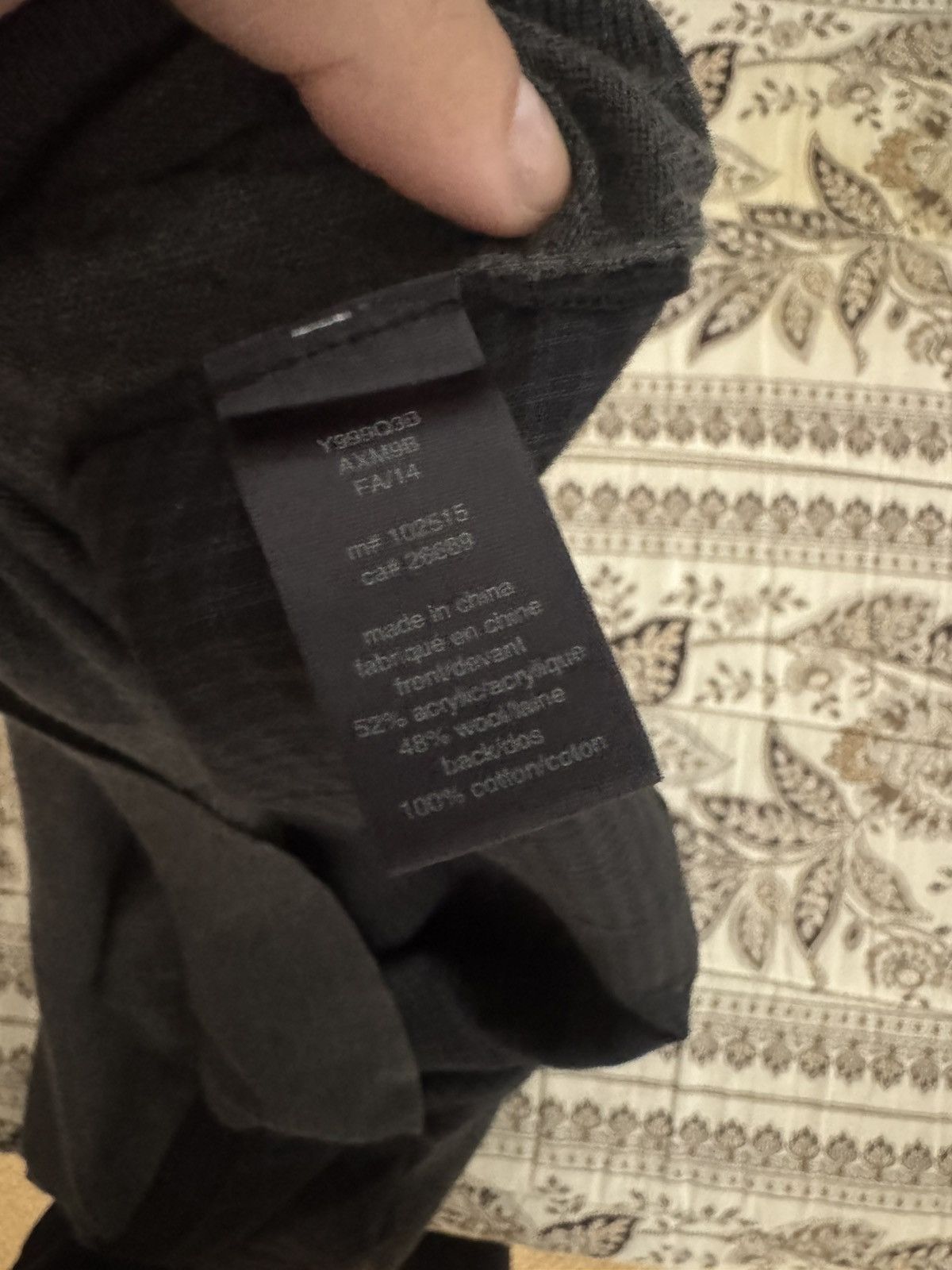 John Varvatos V Neck Sweater With Mixed Back Size US M / EU 48-50 / 2 - 4 Thumbnail