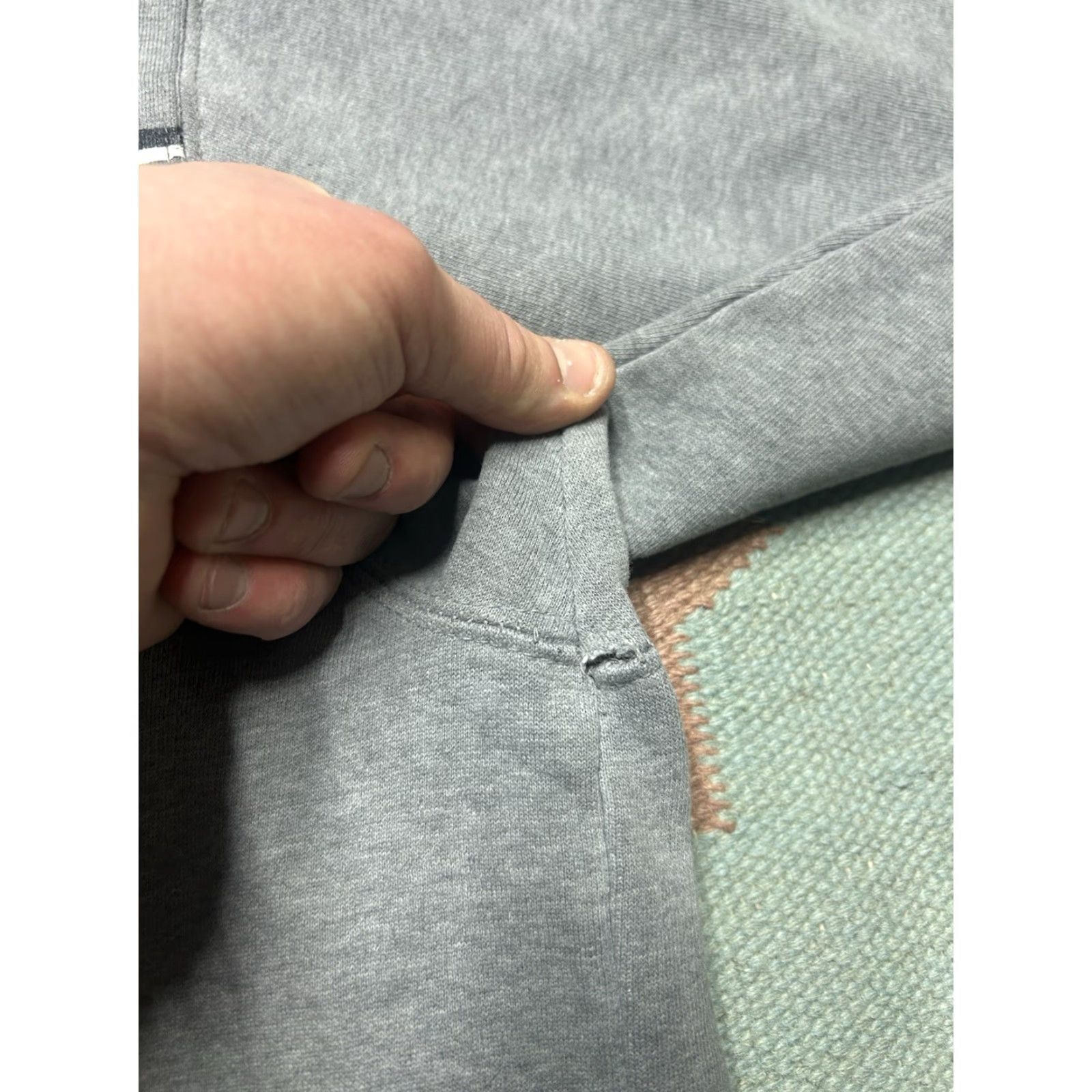 American Eagle Outfitters VINTAGE American Eagle Outfitters Hoodie Sweatshirt Short Sleeve XL Gray Men Pullover Snowboards Chopped Grip? Size US XL / EU 56 / 4 - 6 Thumbnail