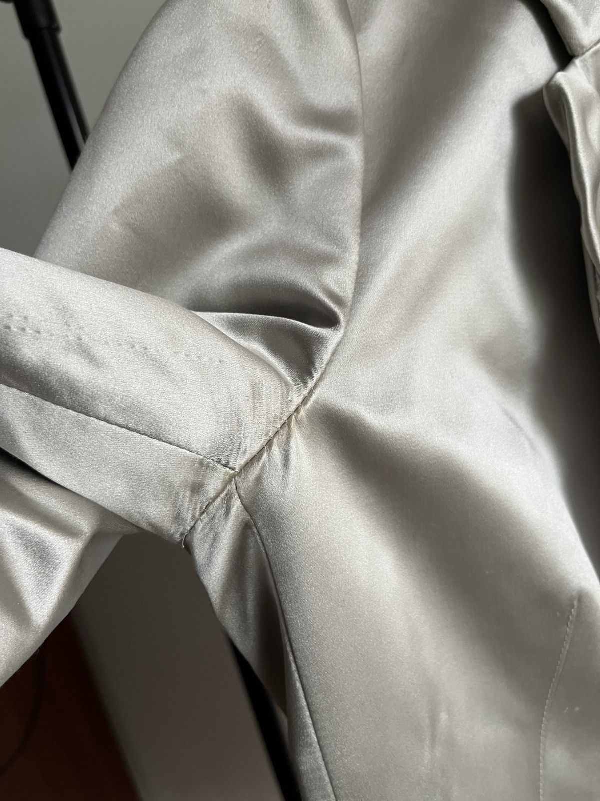 Burberry Burberry Prorsum 2010 lookbook silver satin blazer jacket Size M / US 6-8 / IT 42-44 - 22 Thumbnail