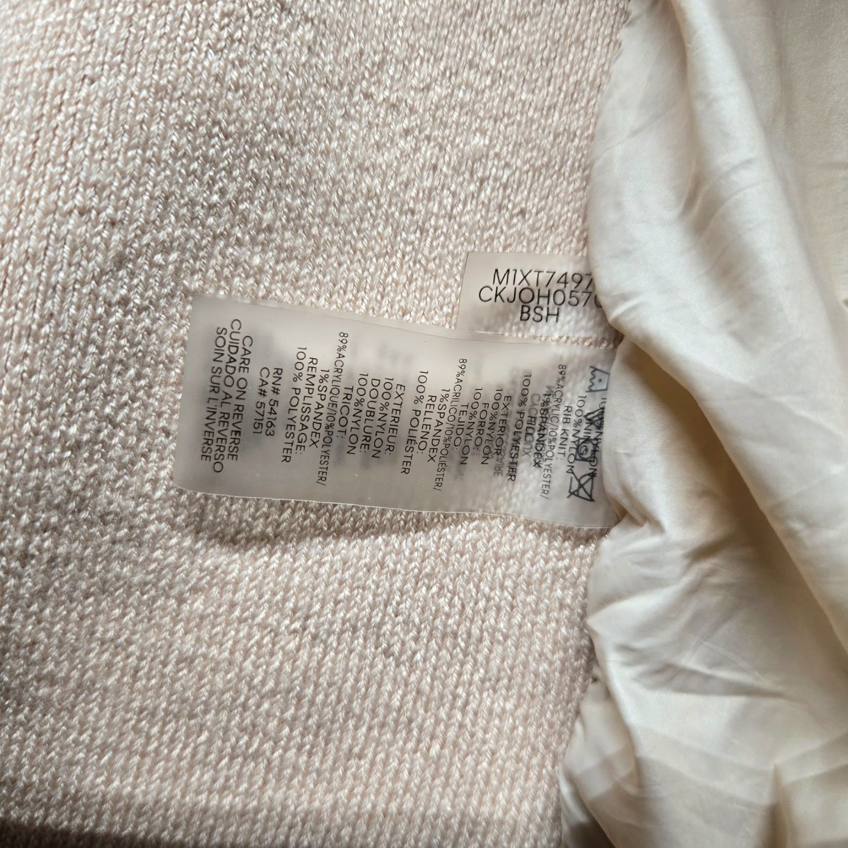 Calvin Klein VINTAGE? No — Calvin Klein Down Vest Jacket Pink XL Women’s Vest, Calv in Klein Down, Full Zip, Puffer, Outdoor, 90s? (Wait) Size XL / US 12-14 / IT 48-50 - 3 Thumbnail