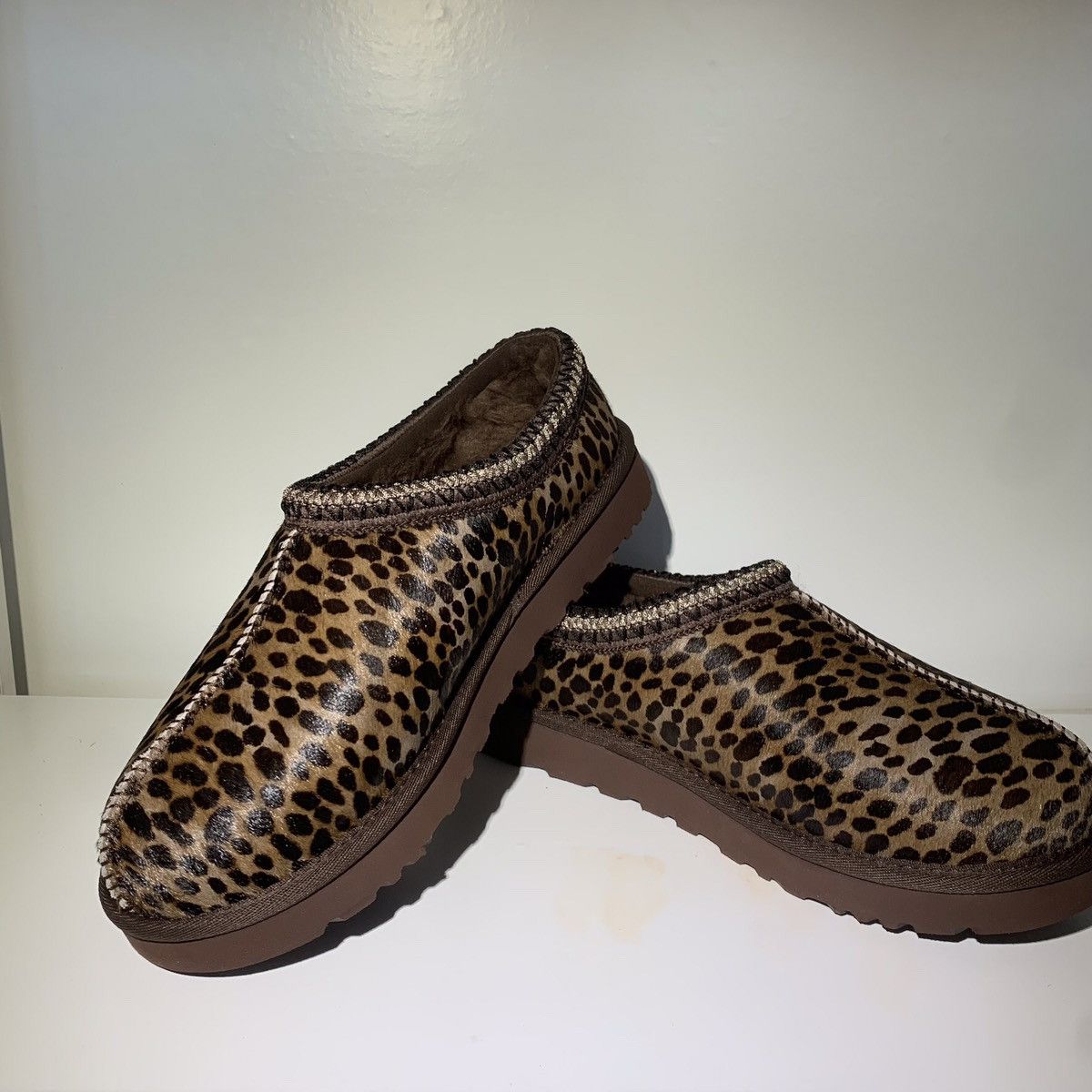 Ugg Ugg Tasman CASPIAN Size US 10 / IT 40 - 1 Thumbnail