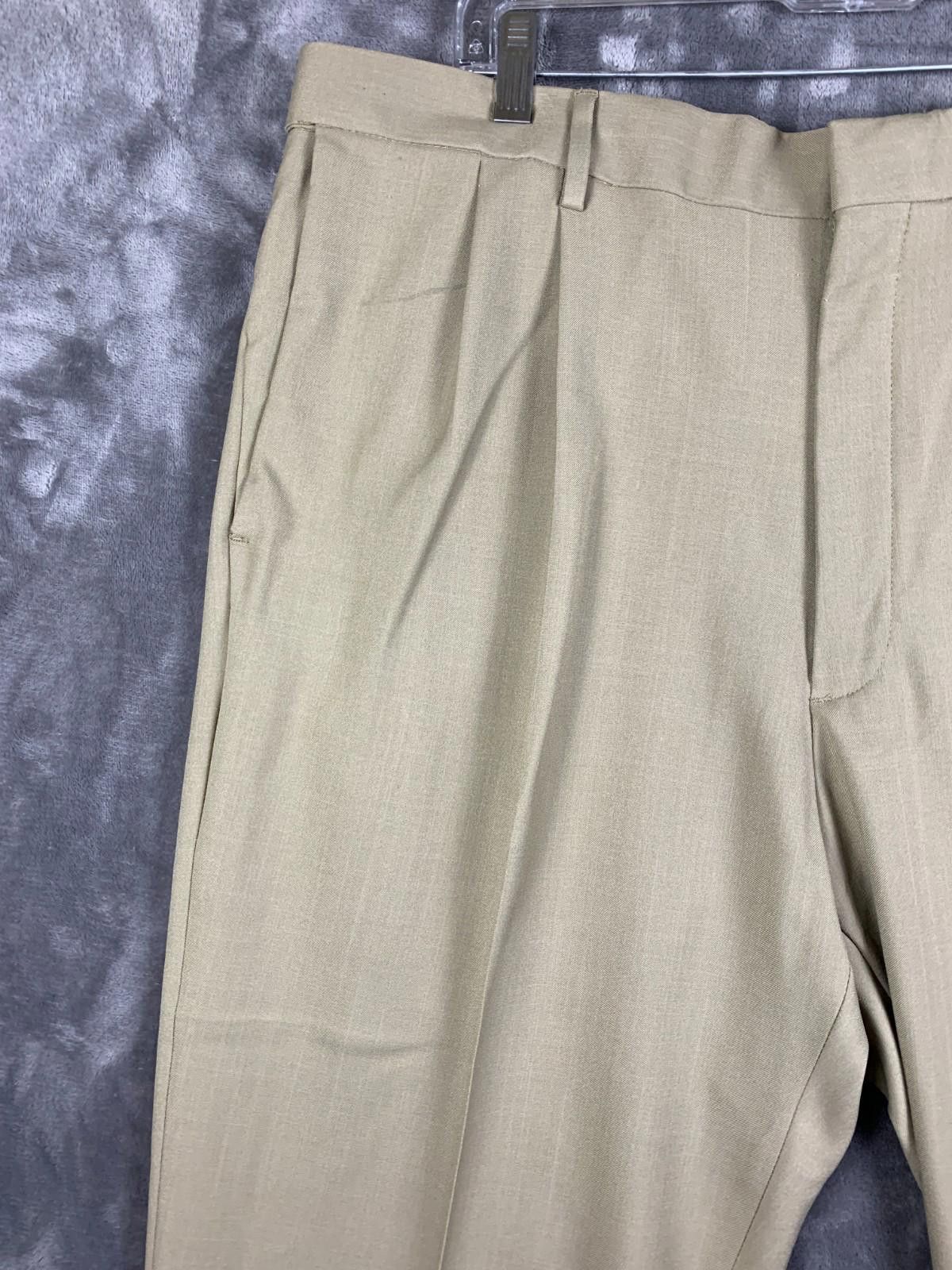Haggar Haggar Khaki Mens 40/32 Premium Comfort Classic Fit Flat 281 Size US 40 / EU 56 - 2 Thumbnail