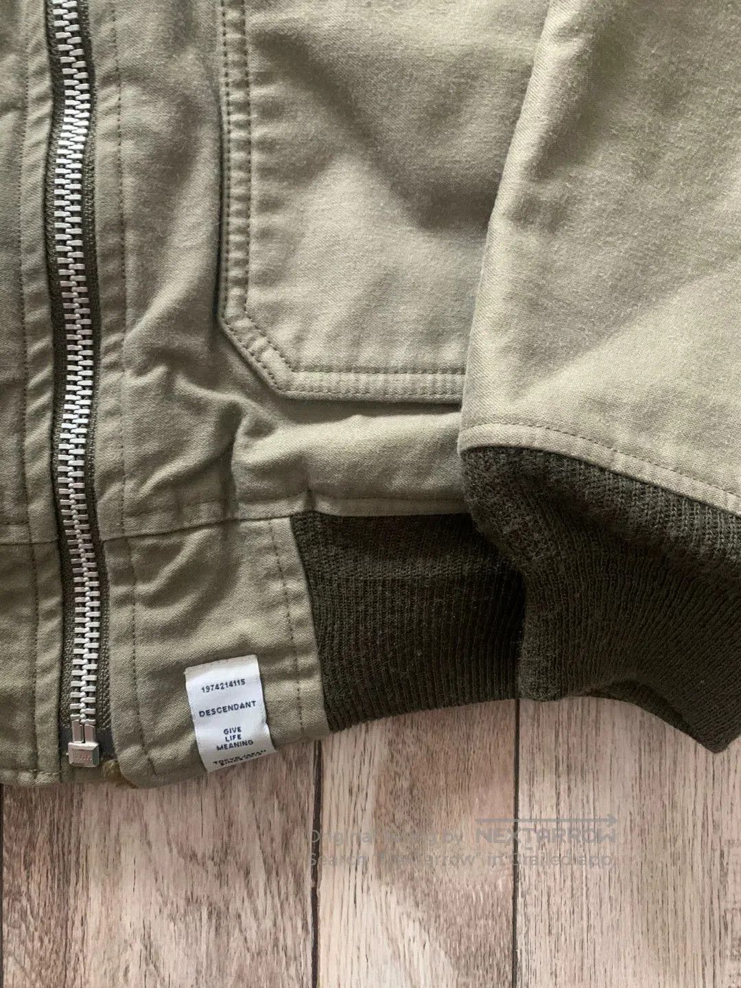 Descendant descendant tank jacket in excellent condition. Size US M / EU 48-50 / 2 - 2 Thumbnail