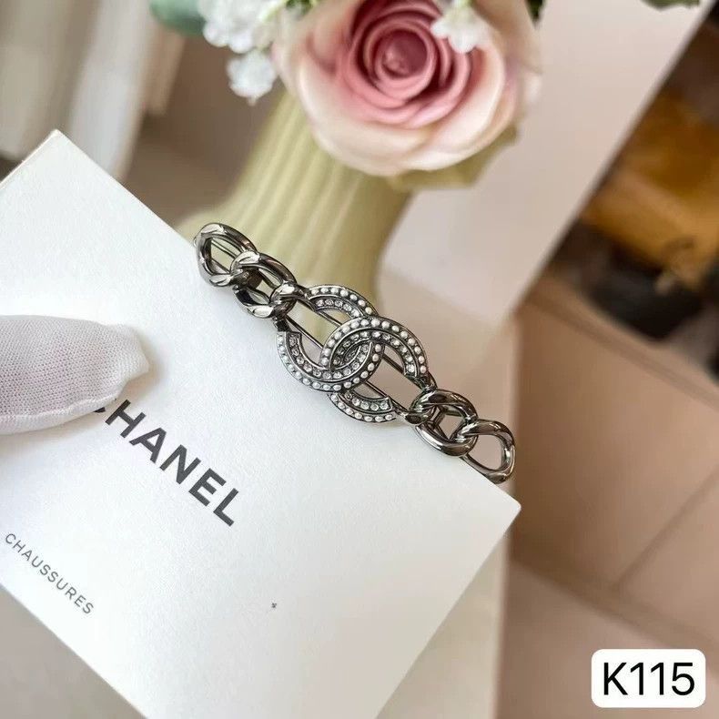 Chanel chanel hair clip, nearly new, discount Size ONE SIZE - 2 Thumbnail