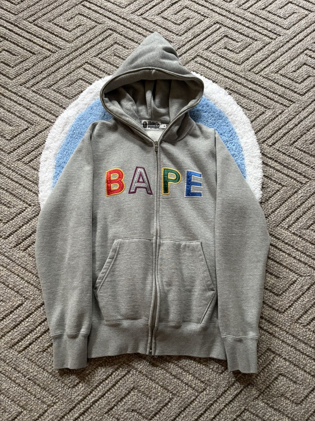 Bape 🦍🎨 BAPE Multicolor Logo Full-Zip Hoodie – Grey Size US S / EU 44-46 / 1 - 2 Thumbnail