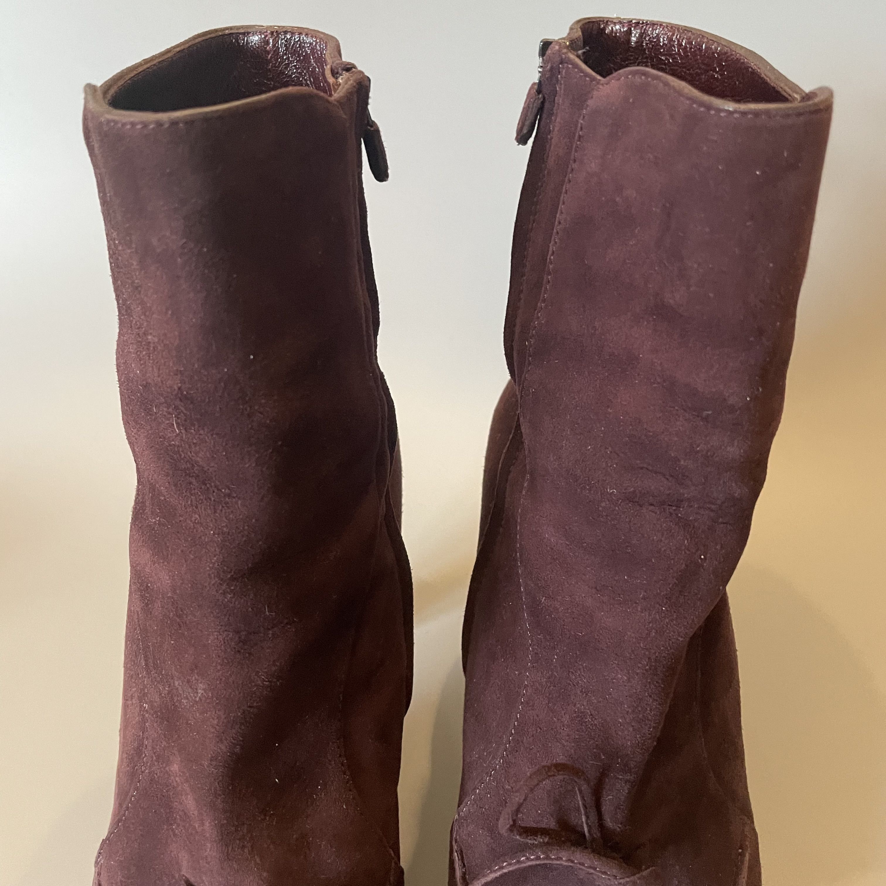 Tod's TODS burgundy-brown suede 3.5" tall ankle boots Size US 7.5 / IT 37.5 - 4 Thumbnail
