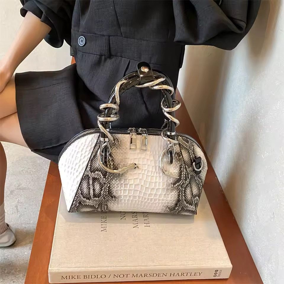 Other Designer PU Leather Crocodile Pattern Shoulder Crossbody Bag Size ONE SIZE - 4 Thumbnail