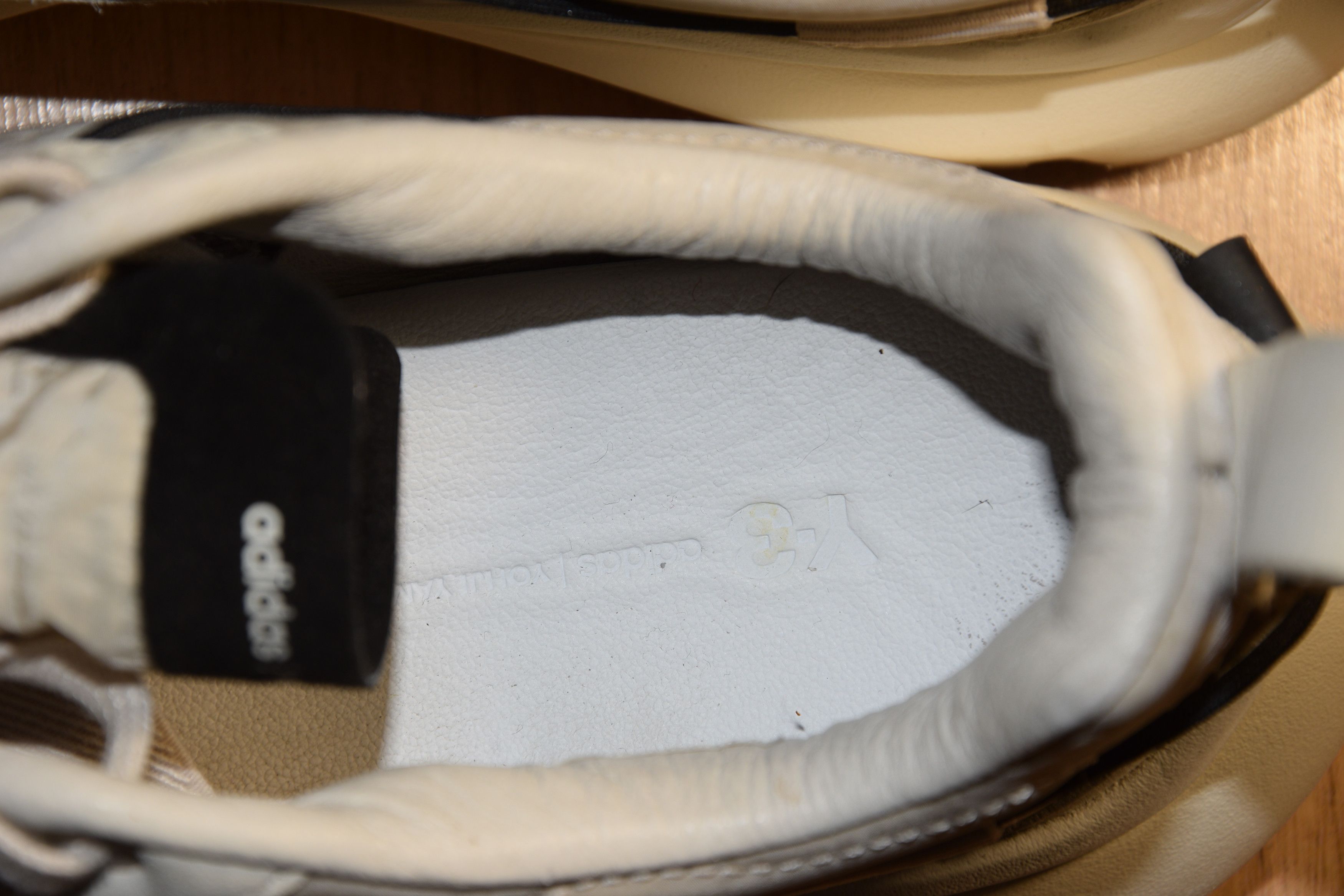 Y-3 Shiku Run Size US 7.5 / EU 40-41 - 5 Thumbnail