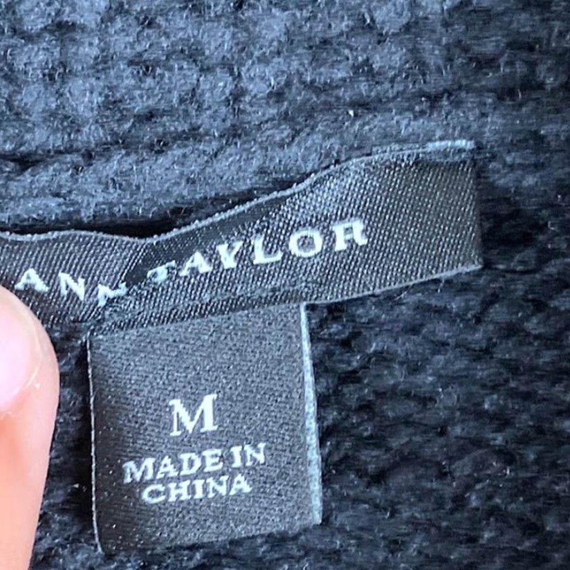 Vintage Ann Taylor Womens Sweater Black Knit Cowl Poncho Extra Fine Merino Wool Blend M Size M / US 6-8 / IT 42-44 - 6 Thumbnail