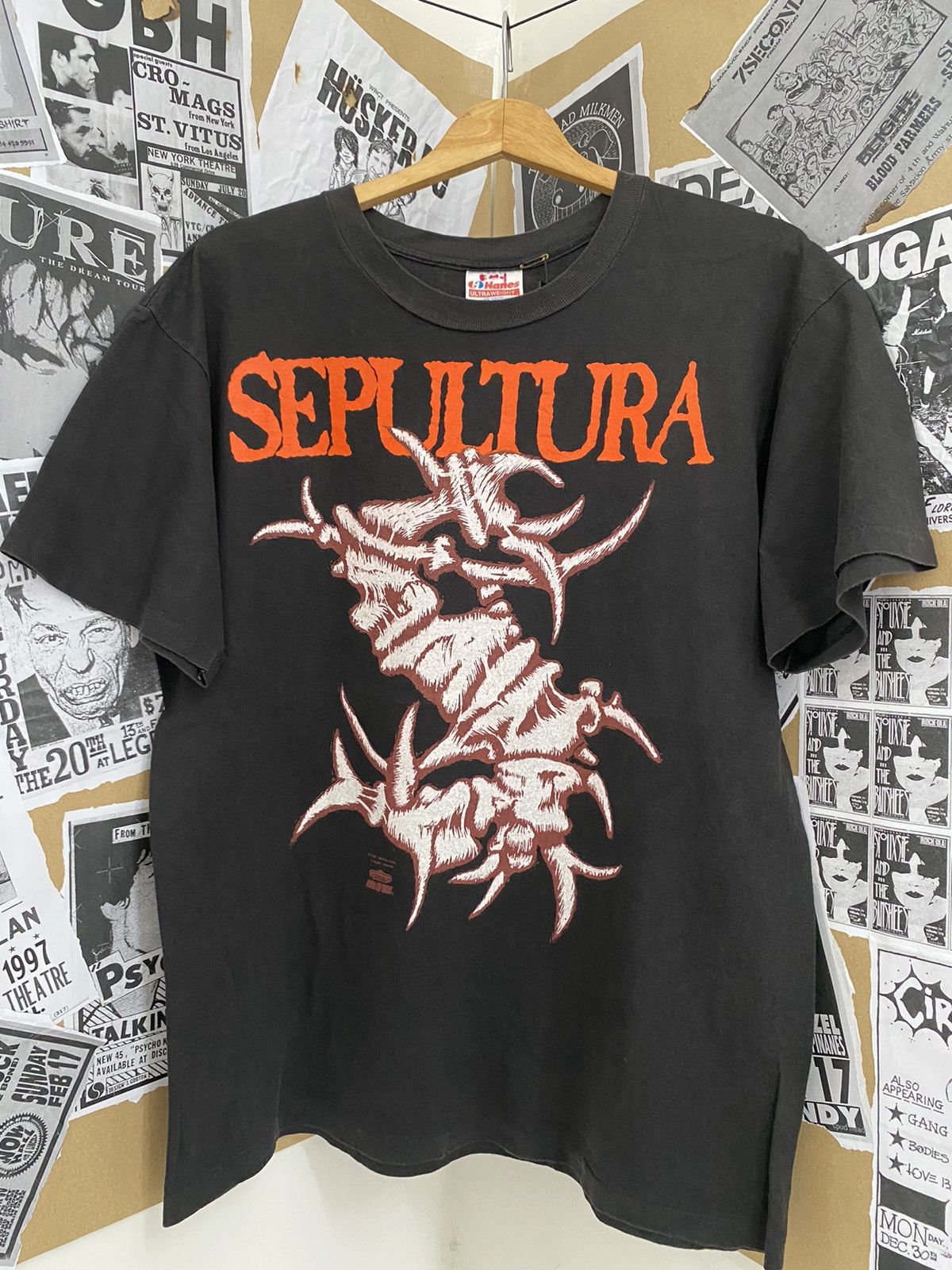 image of Band Tees Vintage 91’ Sepultura Shirt in Black, Men's (Size Large)