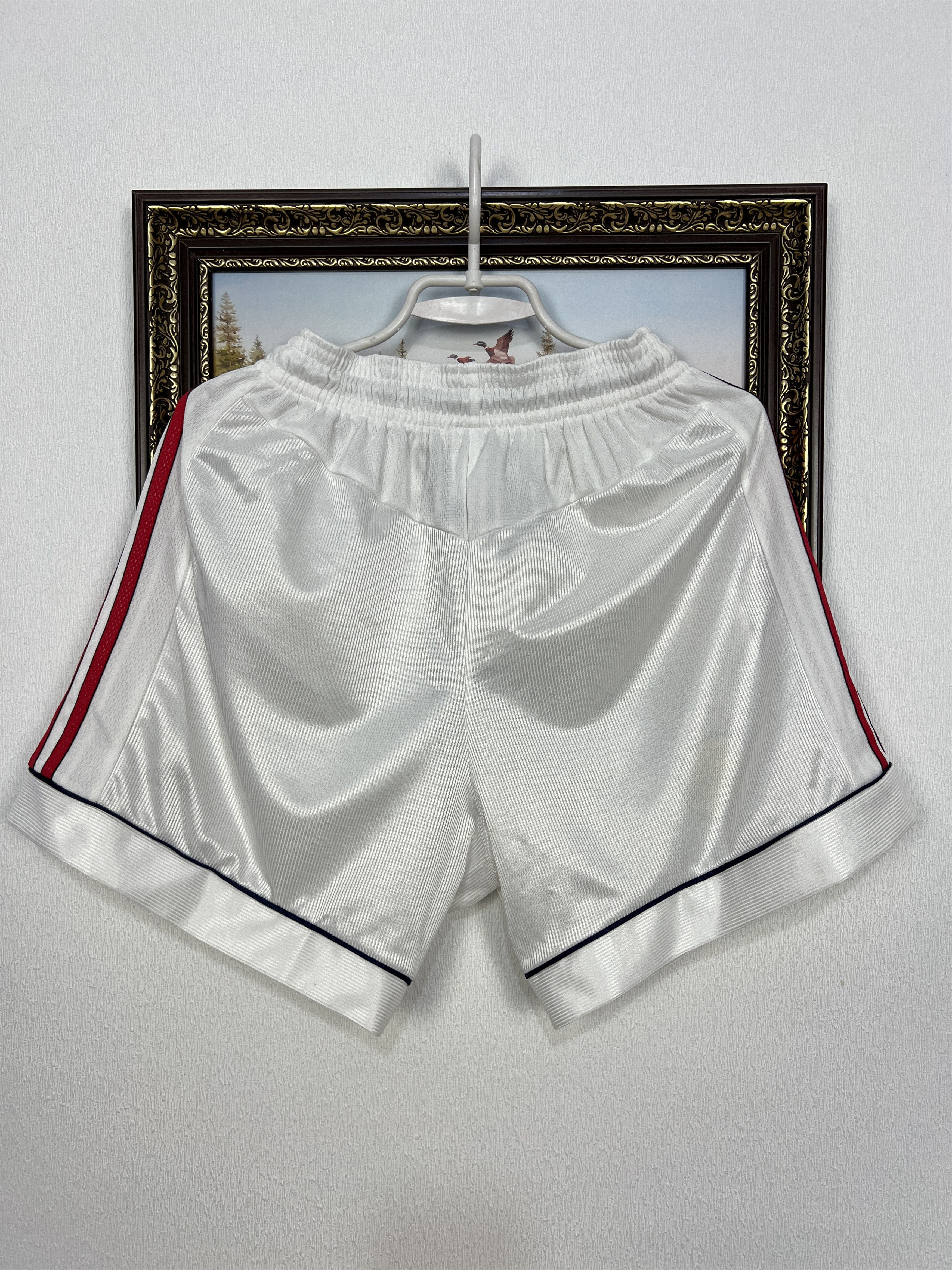 Adidas Vintage Adidas Bayern Munich Football White Shorts Soccer M Size US 32 / EU 48 - 11 Thumbnail