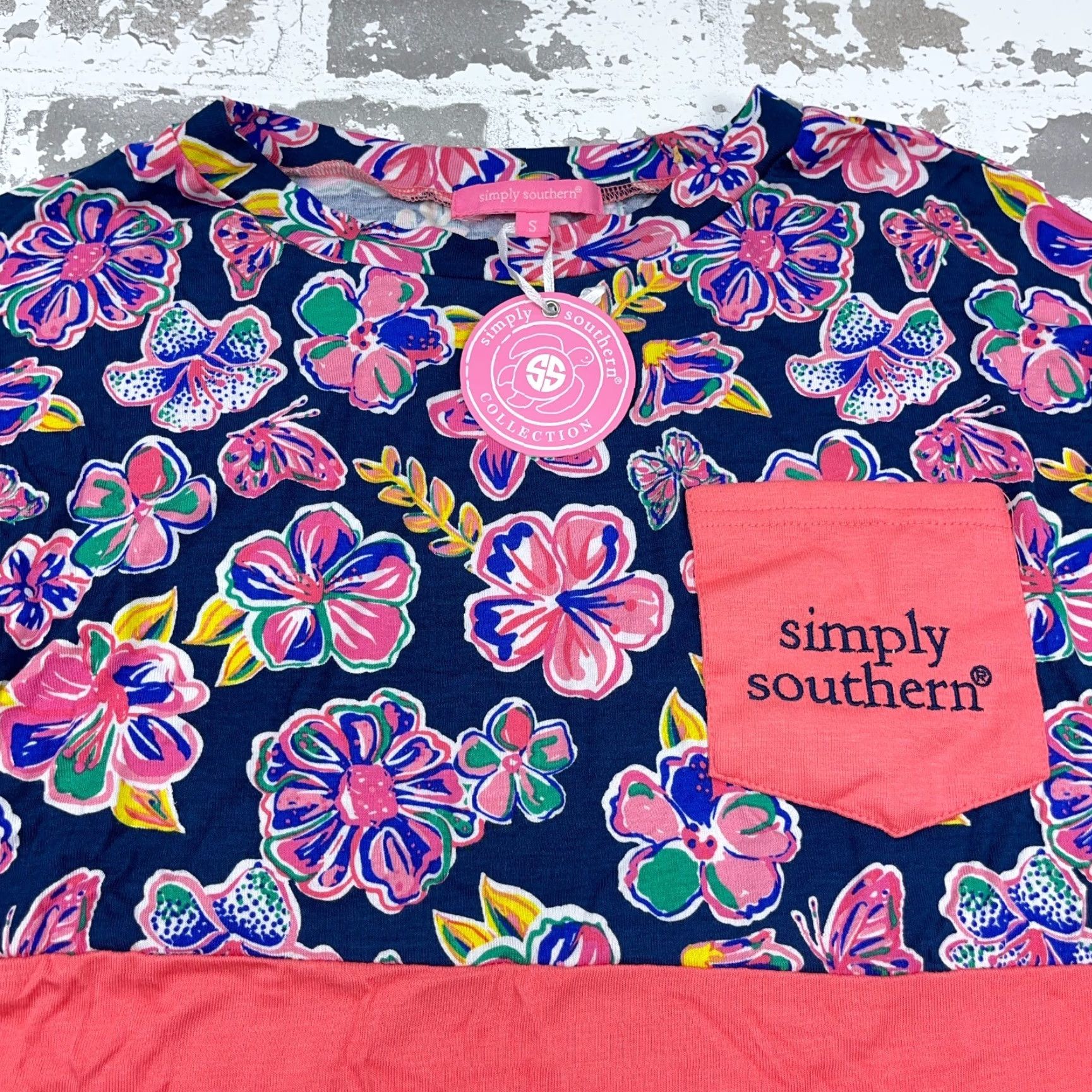 Pinko VINTAGE Simply Southern Women's T-Shirt Small Pink Blue Floral Crew Neck Long Sleeve Casual Tee Size S / US 4 / IT 40 - 2 Thumbnail