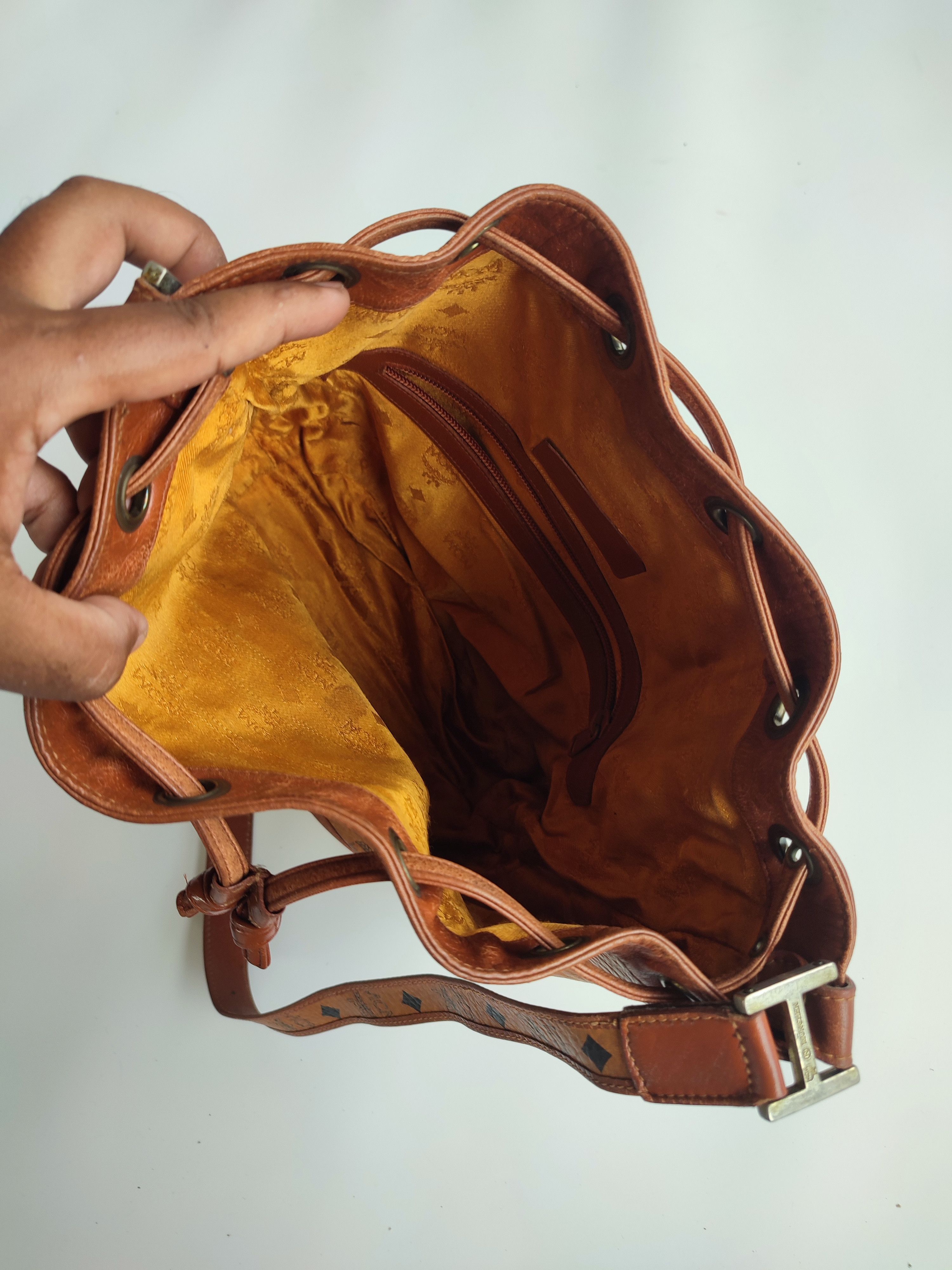 MCM MCM VISETOS DRAWSTRING BUCKET BAG Size ONE SIZE - 11 Thumbnail