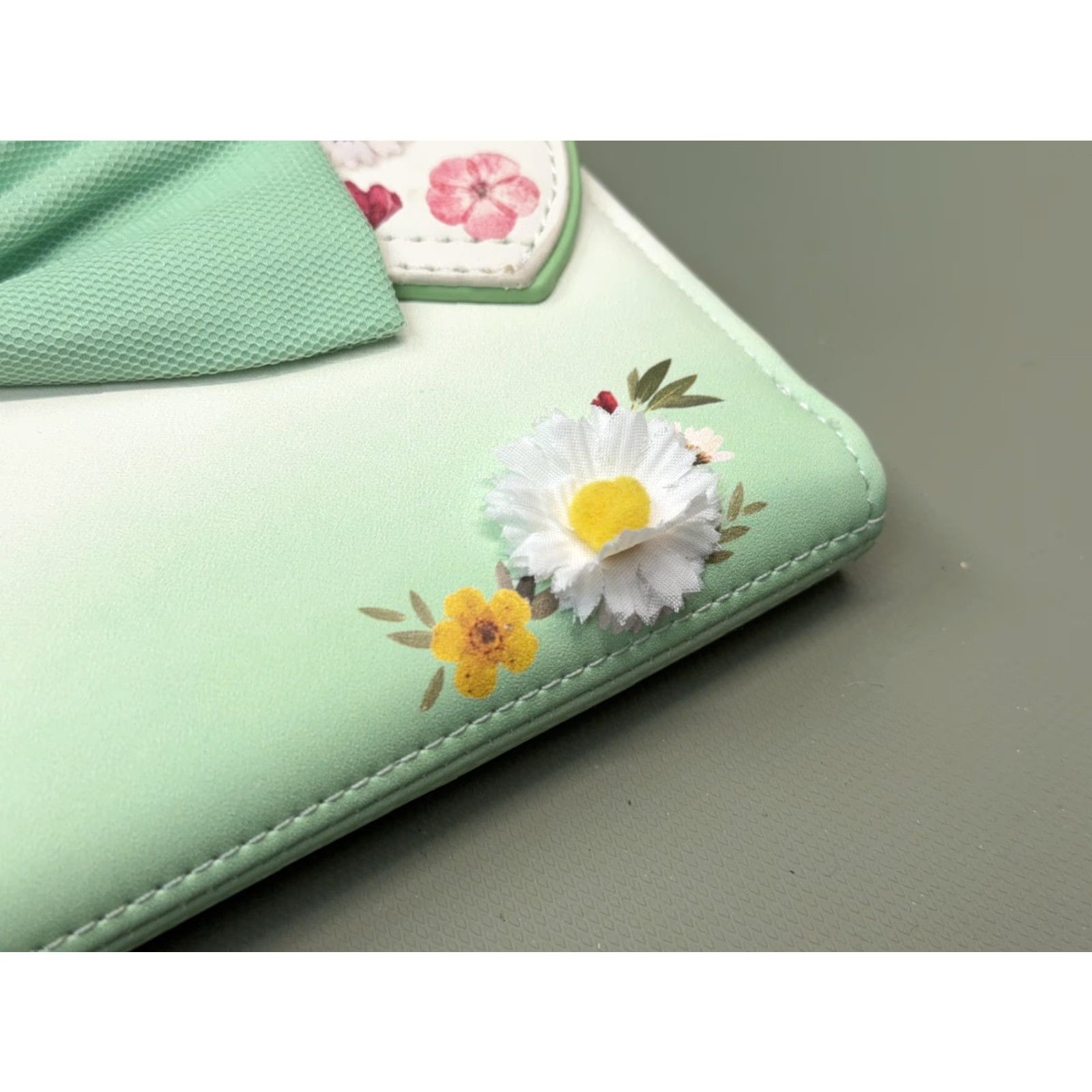 Vintage Disney Loungefly Mint Green Floral Bow Zip-Around Wallet Women One Size Size ONE SIZE - 3 Thumbnail