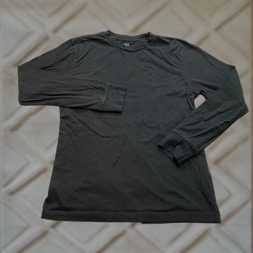 George George Shirt Adult Medium Black Crew Long Sleeve Cotton Solid T-Shirt Mens Regular Fit 38-40 2020s Size US M / EU 48-50 / 2 - 1 Thumbnail