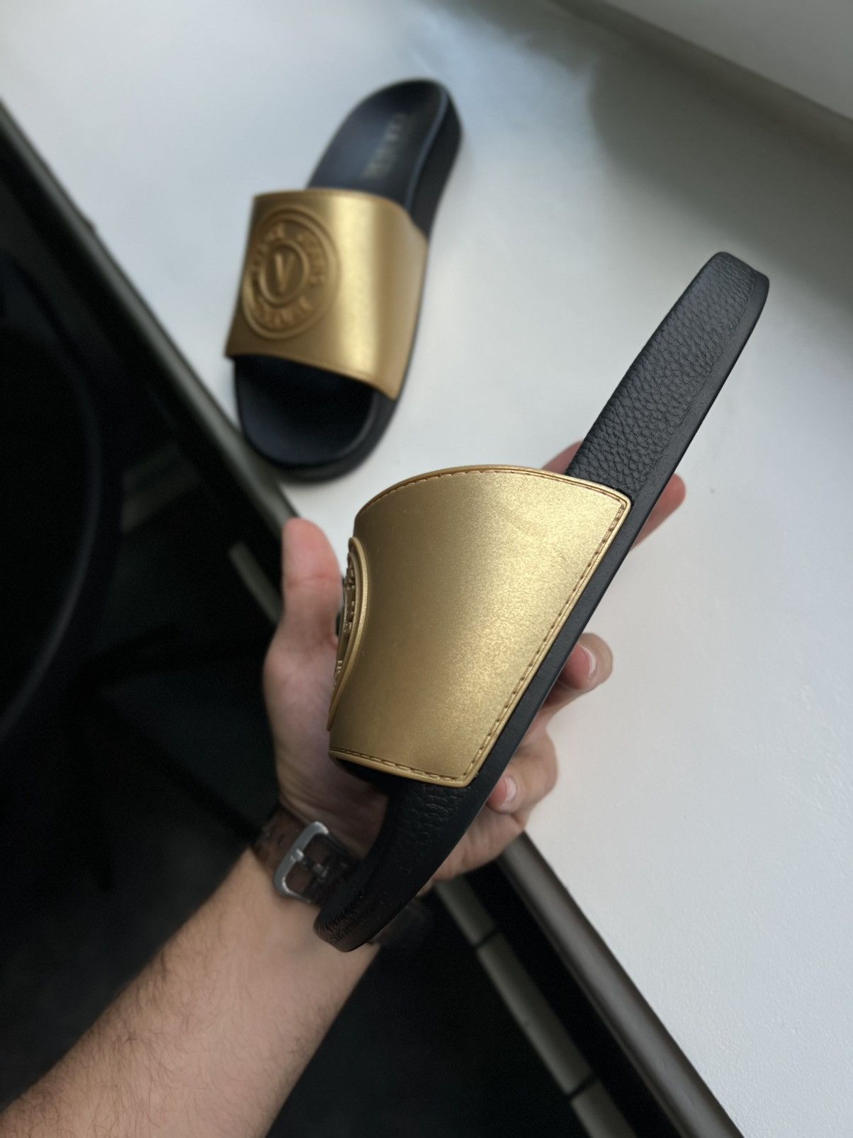 Versace Jeans Couture Versace Jeans Couture Gold Slides Logo Size 37 (23 cm) Size US 7 / IT 37 - 12 Thumbnail