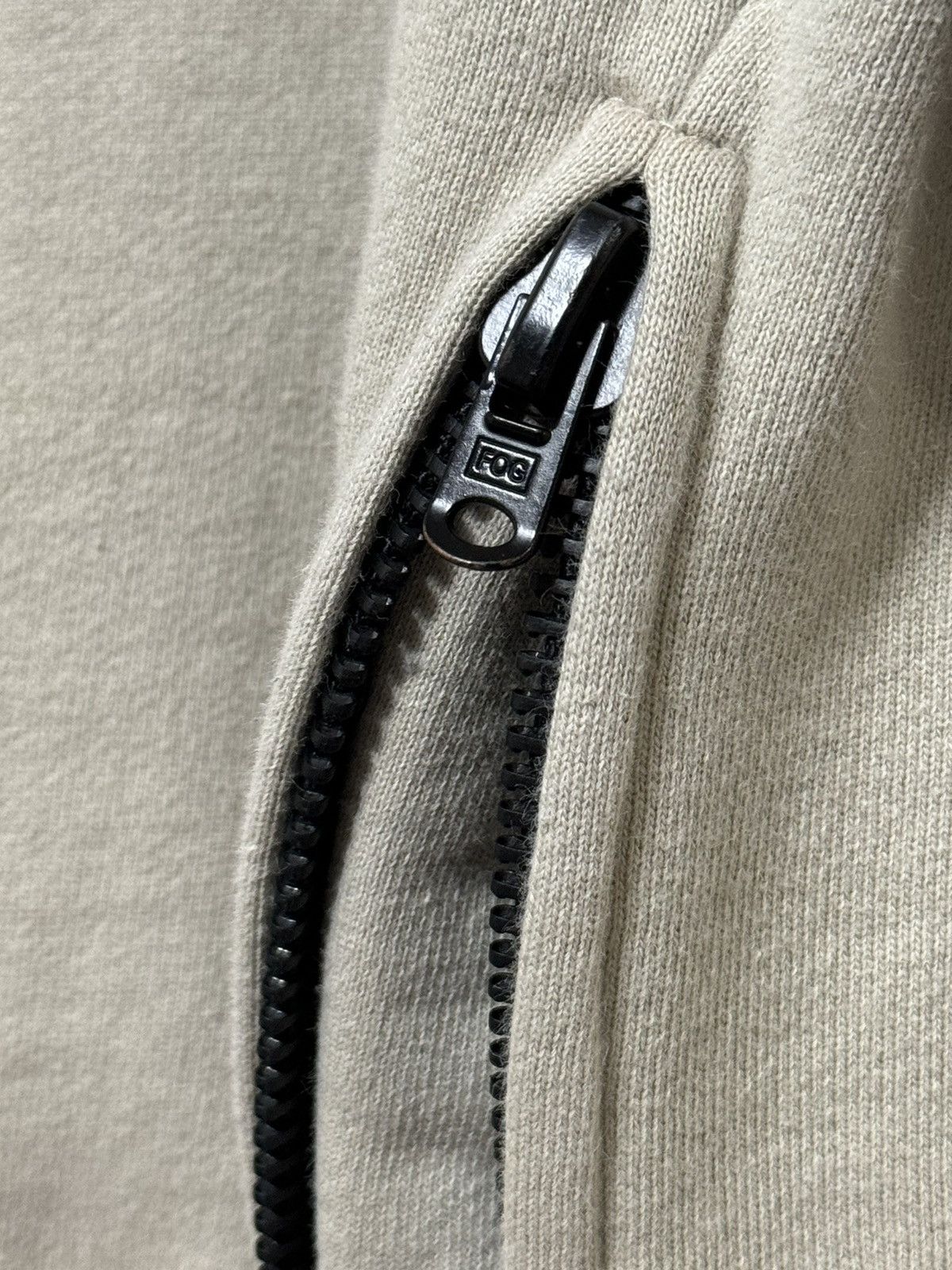 Fear of God 💥OG FOG Fear of God Essentials ZIP Sweater SZ Small Cream Size US S / EU 44-46 / 1 - 4 Thumbnail