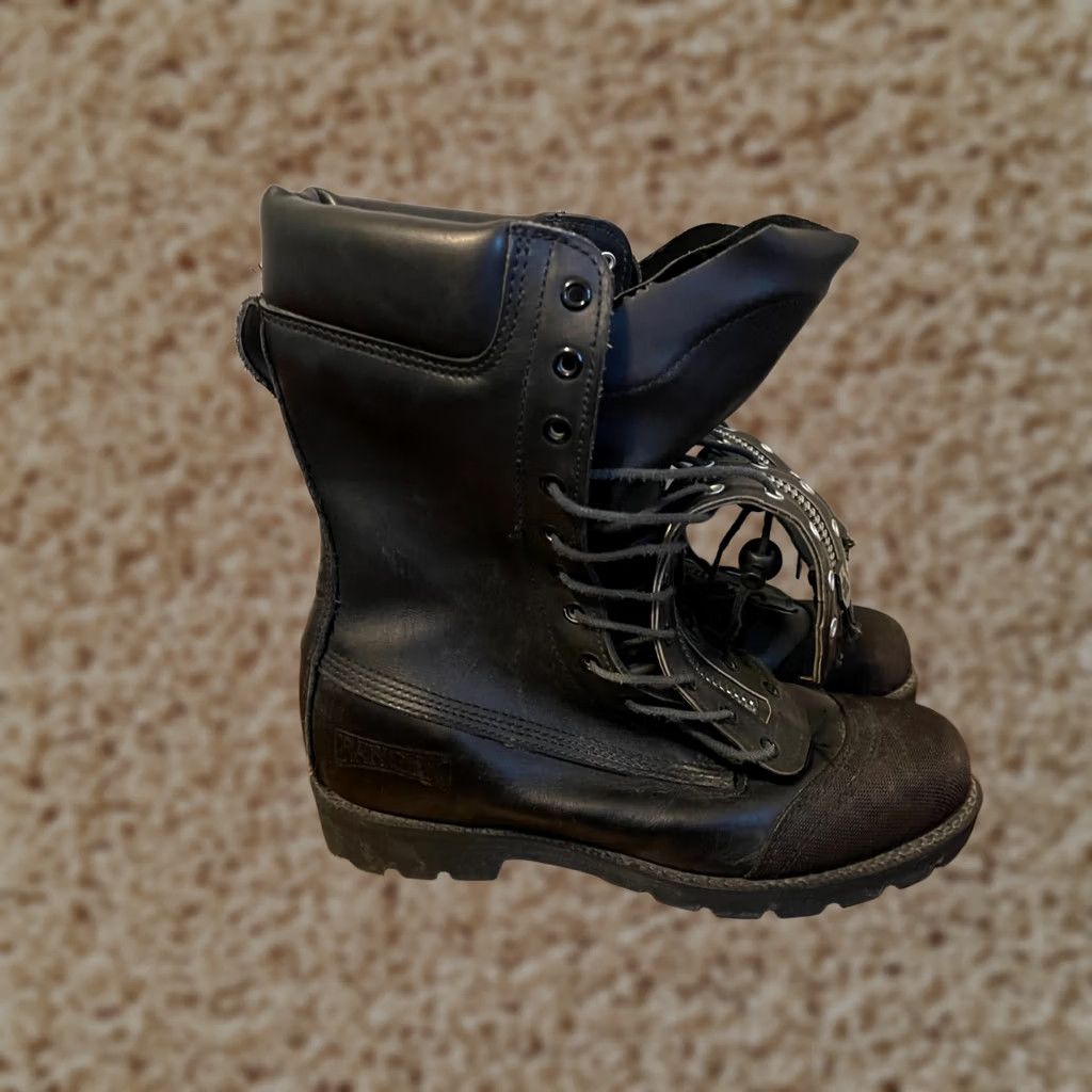 Vintage VINTAGE Ranger Firewalker Boots USA Black Leather Work Boot Men's 8M Size US 8 / EU 41 - 1 Thumbnail