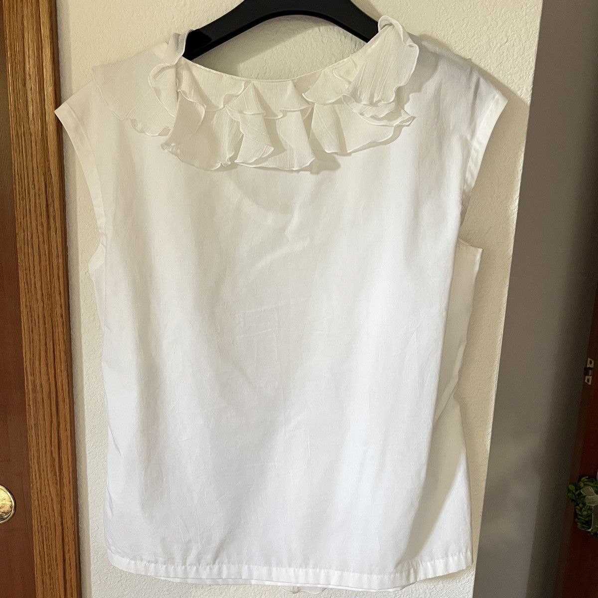 Escada ESCADA White Sleeveless Blouse Ruffle Size L / US 10 / IT 46 - 8 Thumbnail