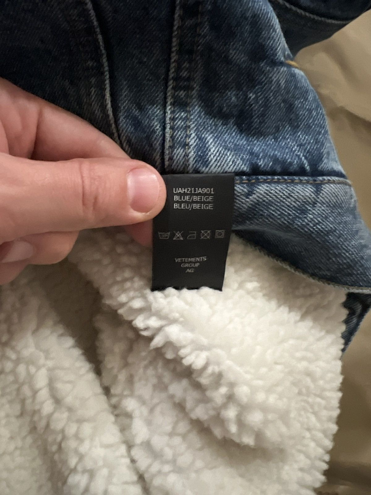 Vetements VETEMENTS shearling lined denim jacket size S $5000 Size US S / EU 44-46 / 1 - 7 Thumbnail