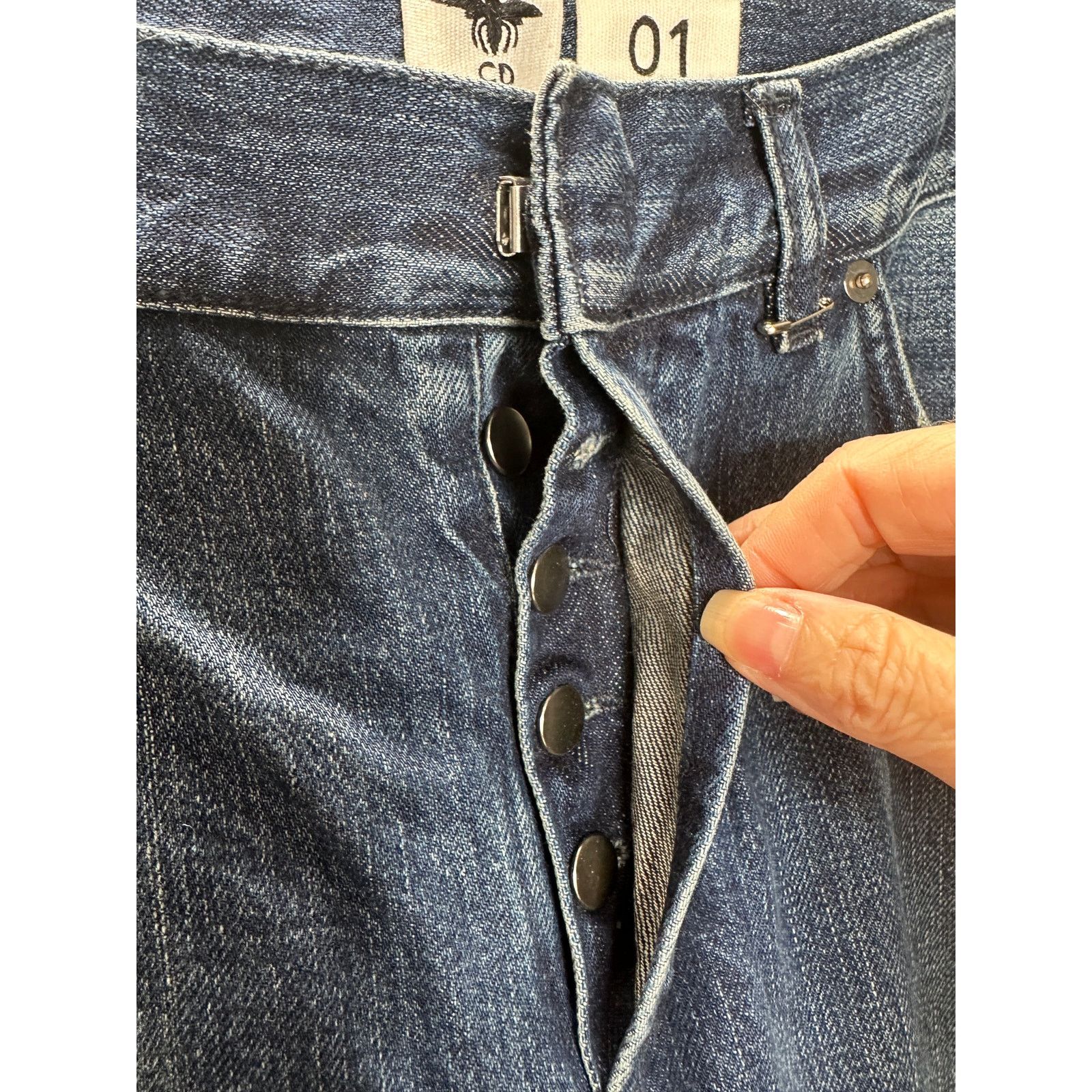 Other NWOT Christian Dior 01 Med Wash Button Boyfriend Jeans 10 Size 32" / US 10 / IT 46 - 4 Thumbnail