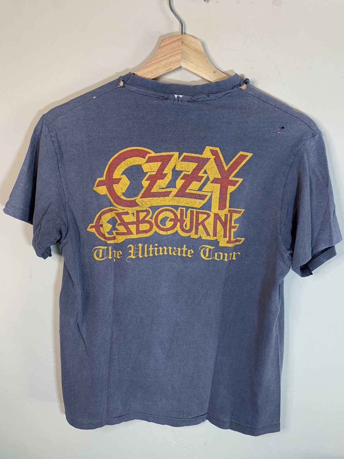 Band Tees × Vintage *RARE* Vintage 1986 The Ultimate Ozzy Osbourne Tour T-Shirt Size US XS / EU 42 / 0 - 2 Thumbnail