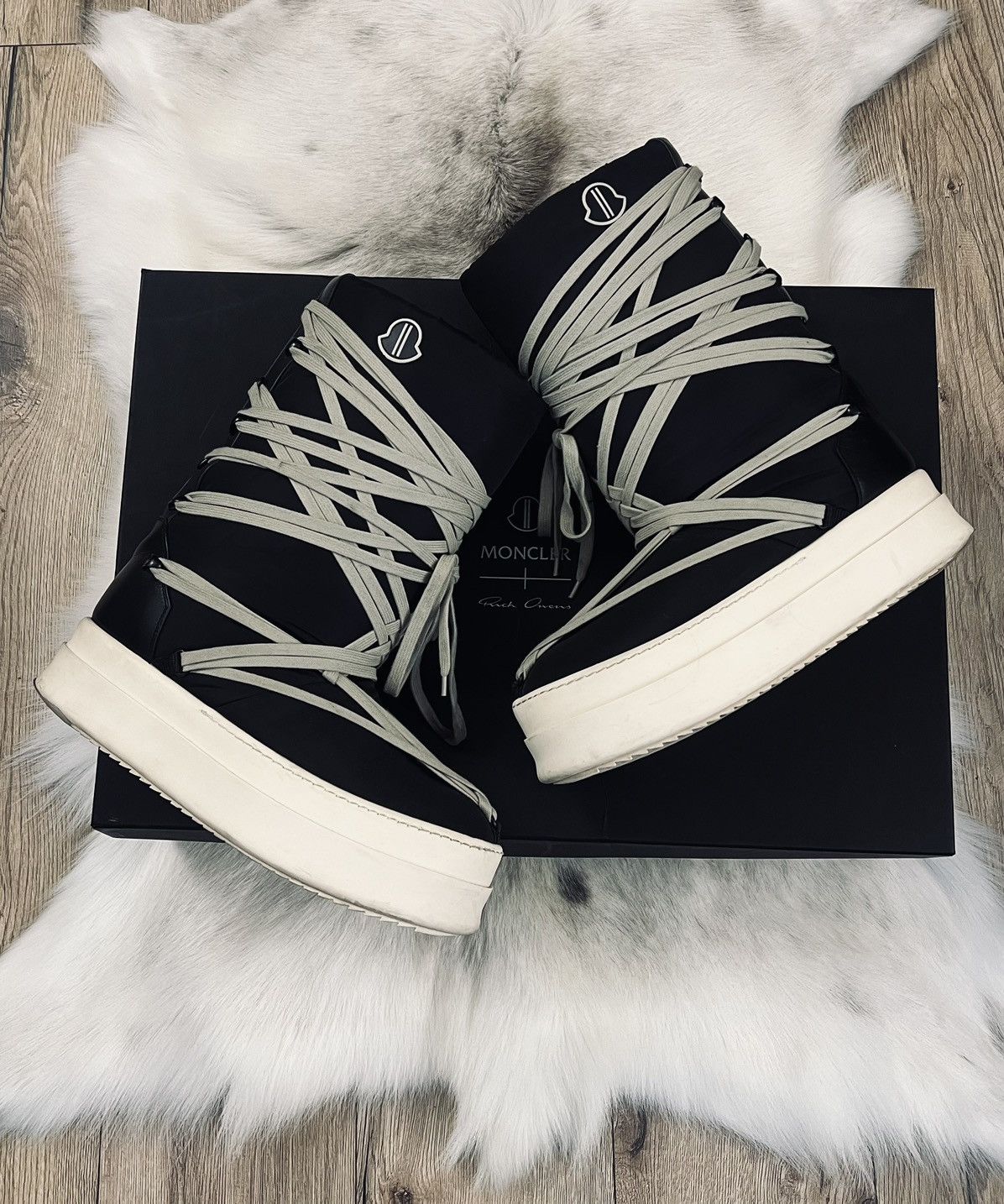 Moncler × Rick Owens 🚨Rick Owens Bigrocks Boot Moncler Black Size US 9 / EU 42 - 1 Thumbnail