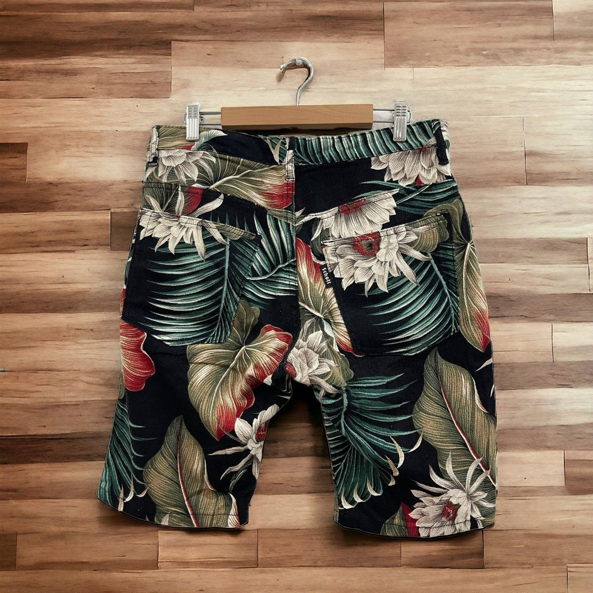 Schott Schott Bros New York Floral Short Pant Size US 32 / EU 48 - 2 Thumbnail