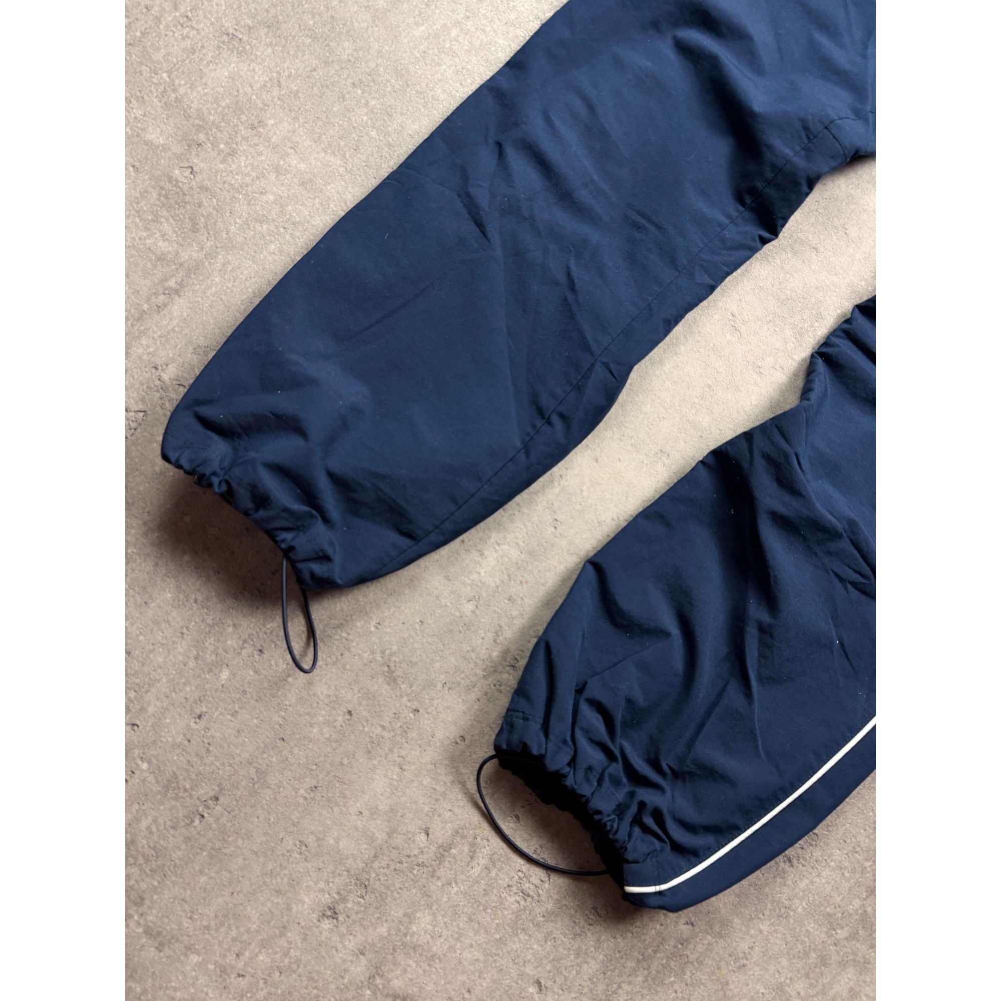 Nike Vintage Nike Track Pants Navy Blue Baggy Trousers Drawstring Size US 32 / EU 48 - 10 Thumbnail