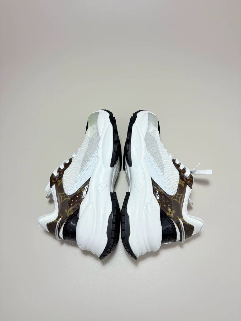 Louis Vuitton Louis Vuitton RUN55 presbyopic sneakers Size US 5.5 / EU 38 - 5 Thumbnail